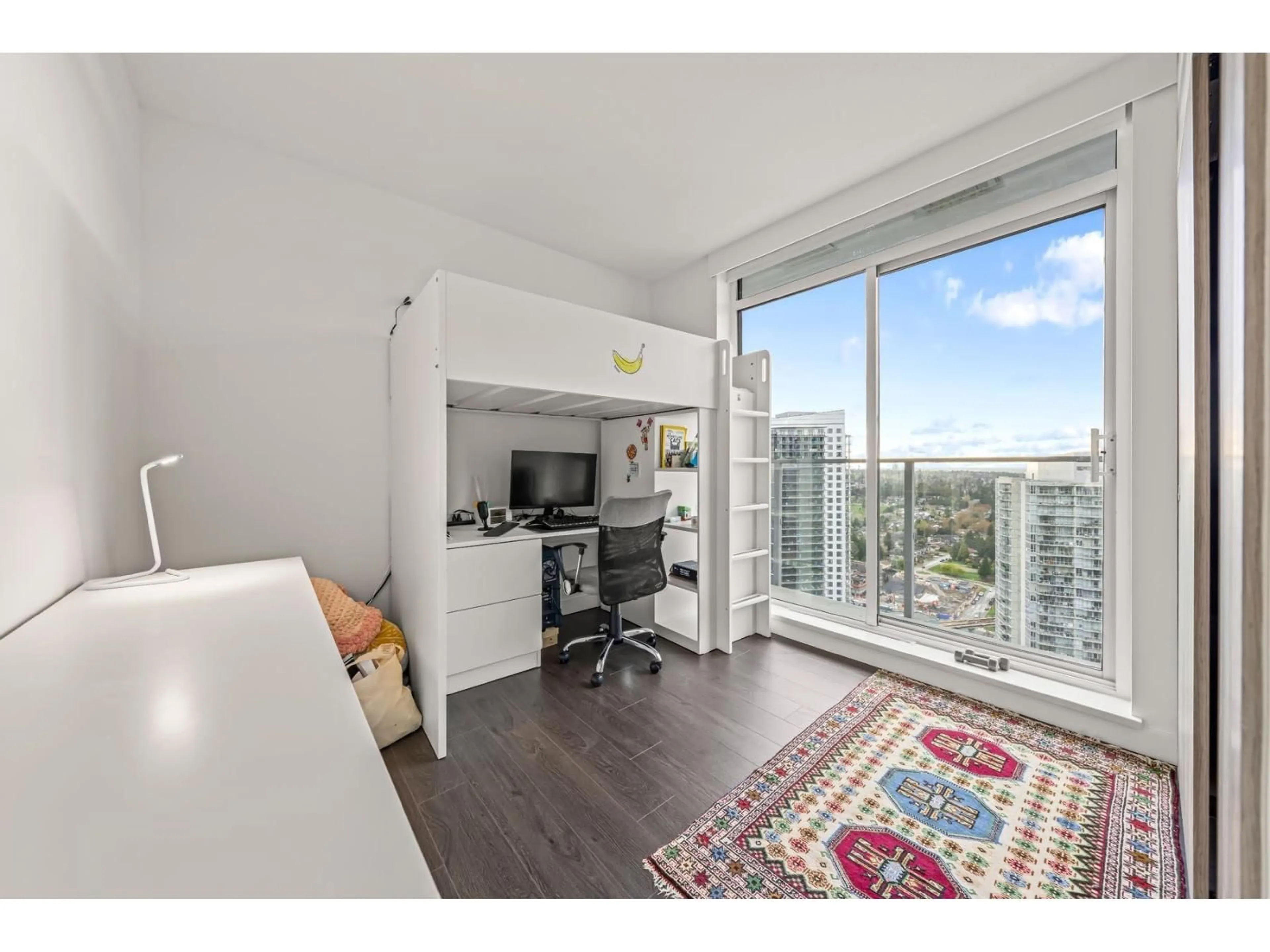 A pic of a room for 3706 - 13768 100 AVENUE, Surrey British Columbia V3T0V2