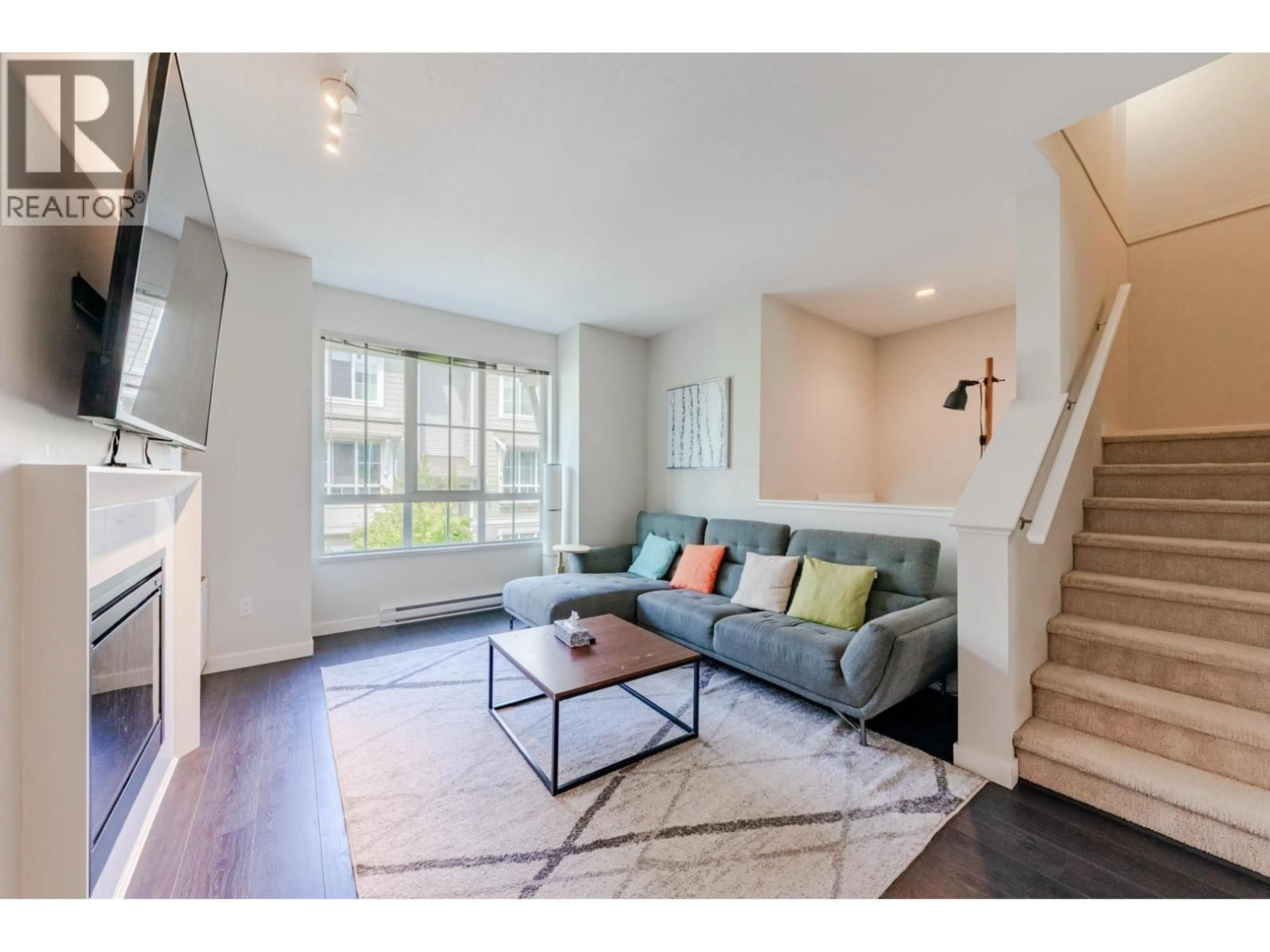 Living room with furniture, unknown for 54 - 5510 ADMIRAL WAY, Delta British Columbia V4K0C3