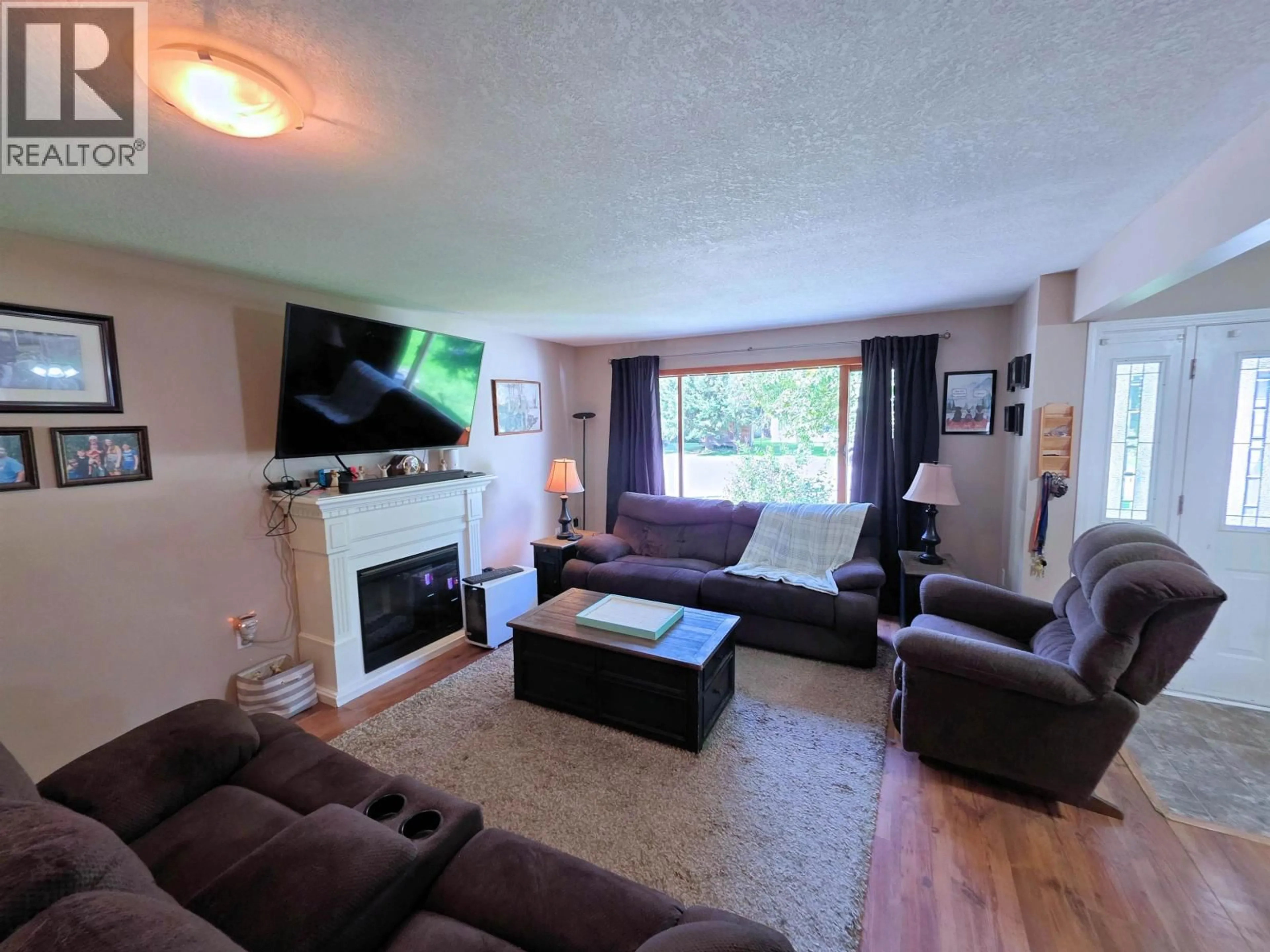 Living room with furniture, unknown for 3460 ROBIN ROAD, Quesnel British Columbia V2J3R2