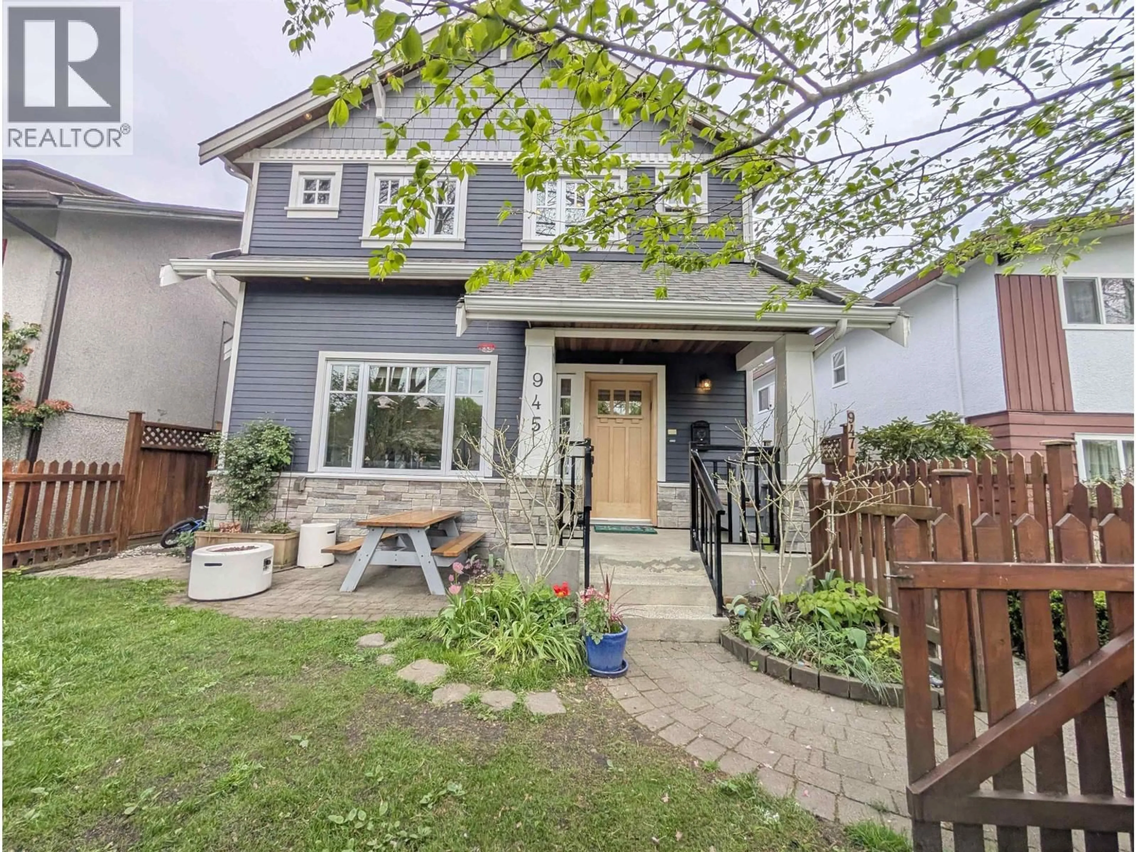 Unknown for 945 21ST AVENUE, Vancouver British Columbia V5V1S4