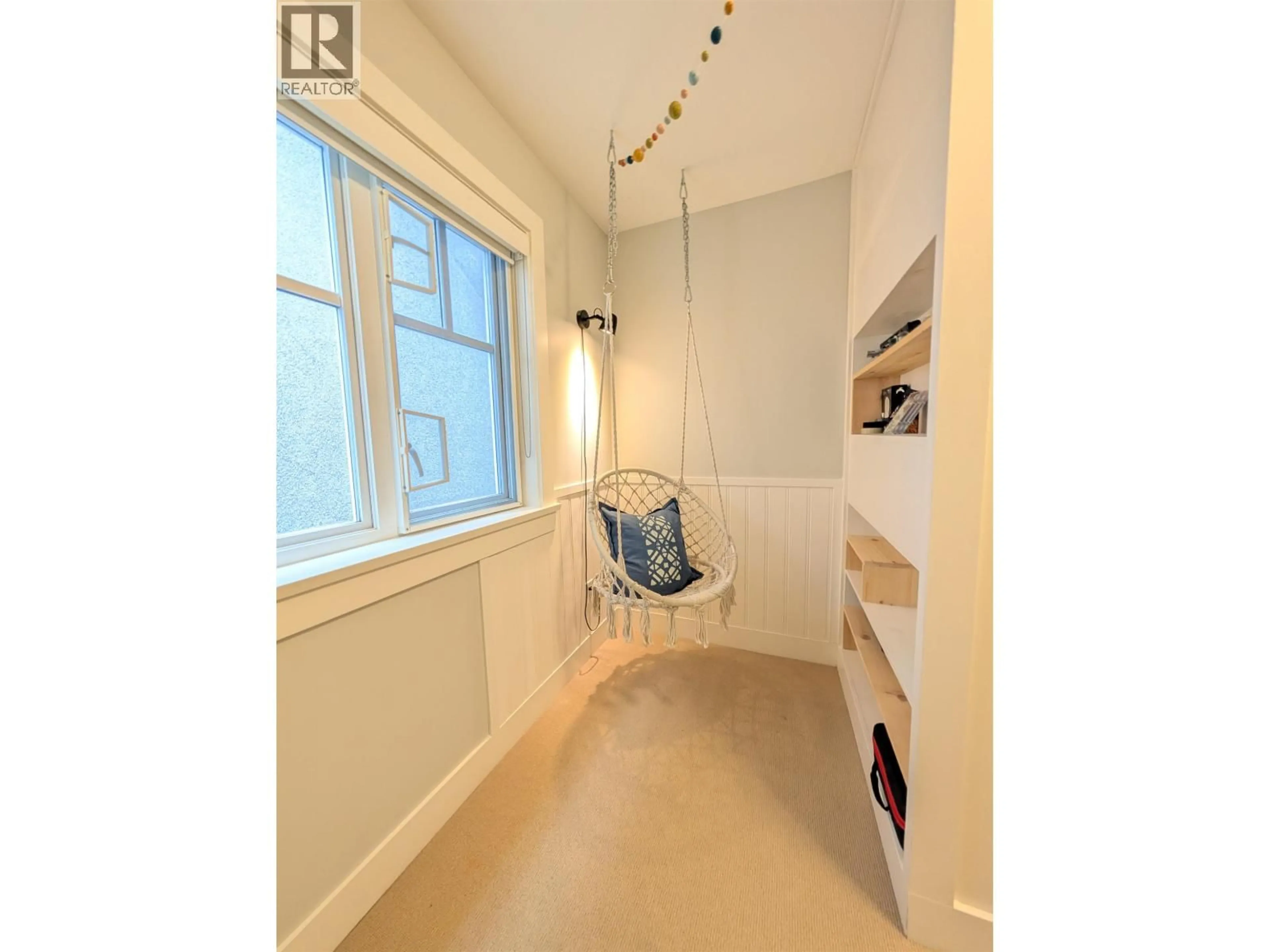 A pic of a room for 945 21ST AVENUE, Vancouver British Columbia V5V1S4