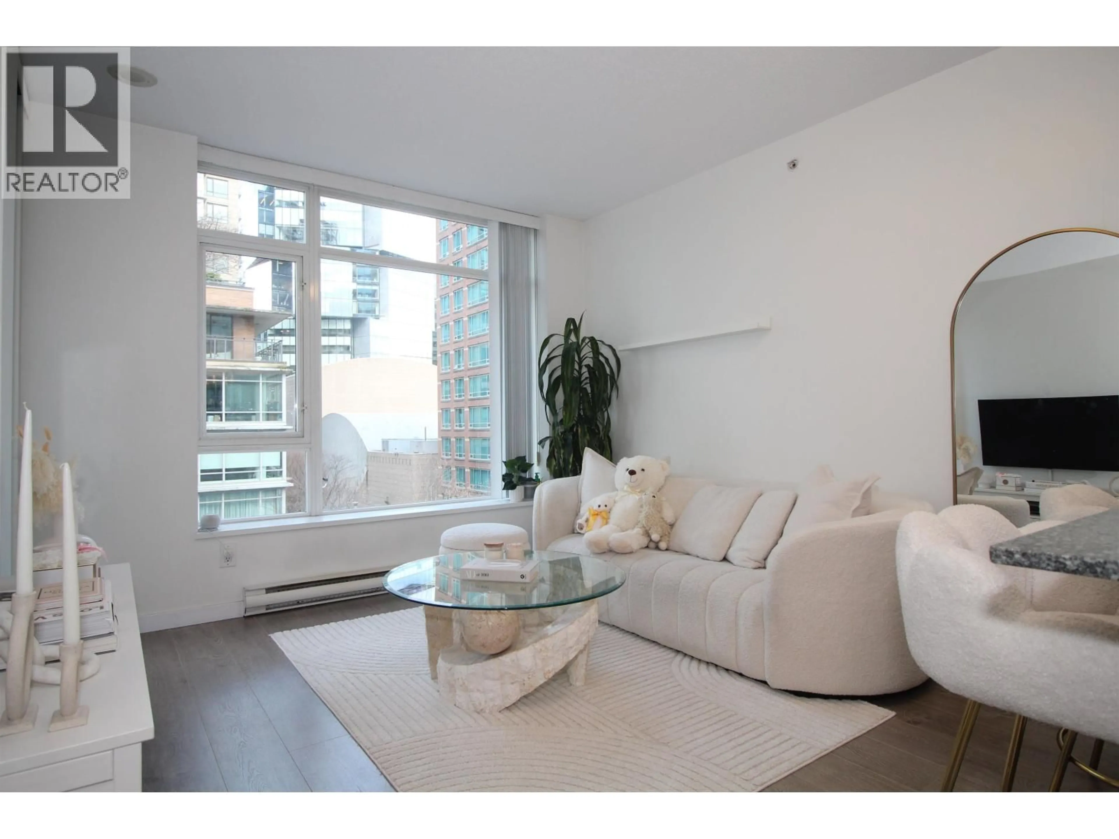 Living room with furniture, unknown for 703 - 480 ROBSON STREET, Vancouver British Columbia V6B1S1