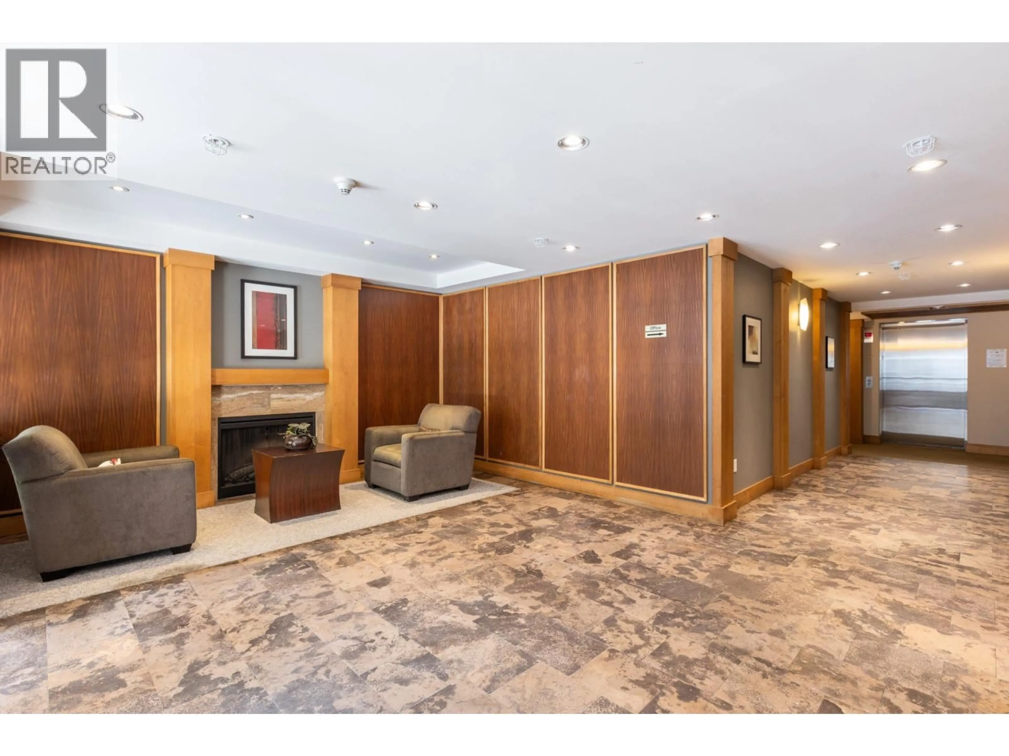 Lobby for 511 - 2951 SILVER SPRINGS BOULEVARD, Coquitlam British Columbia V3E3S4