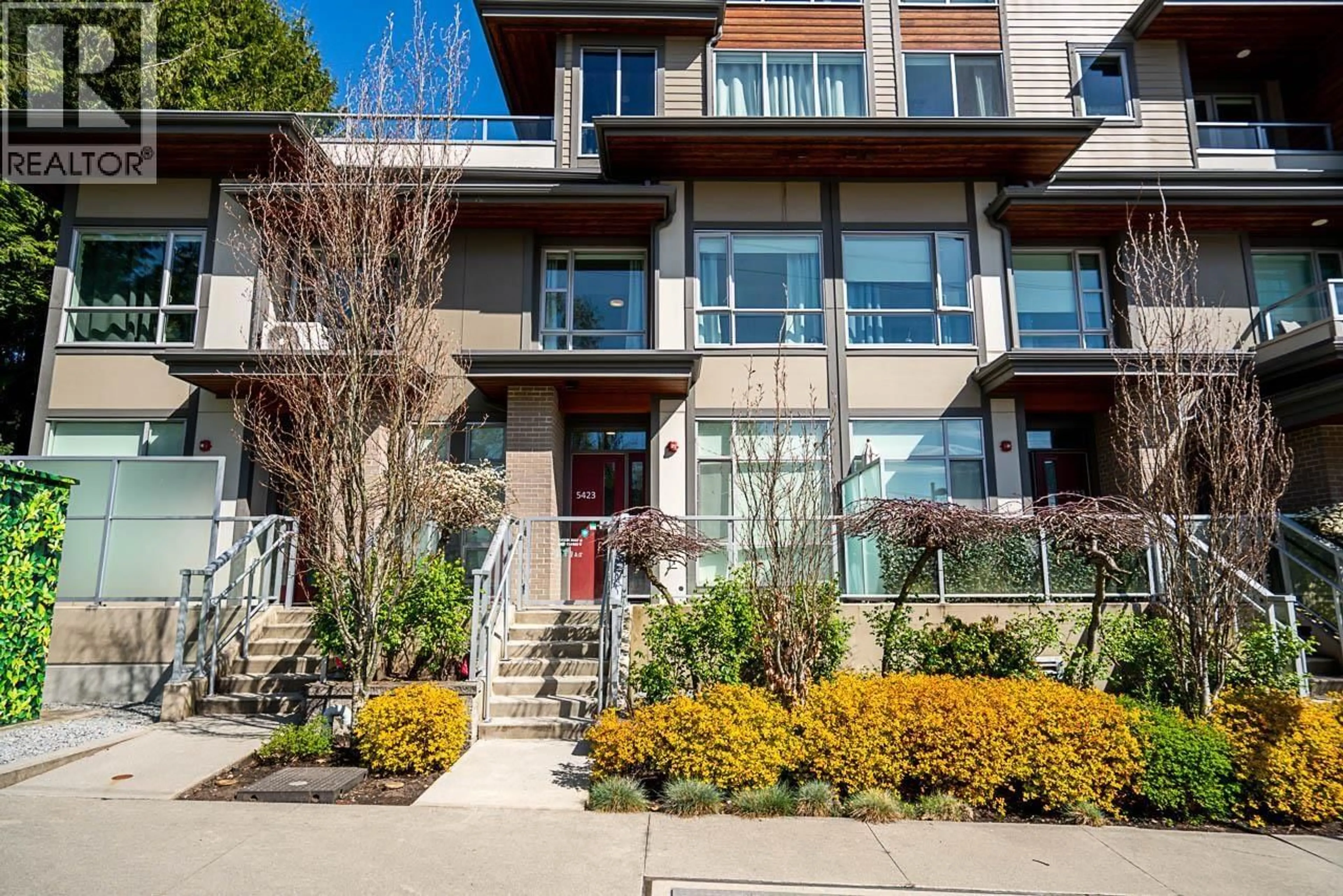 Unknown for 5423 LOUGHEED HIGHWAY, Burnaby British Columbia V5B0B4