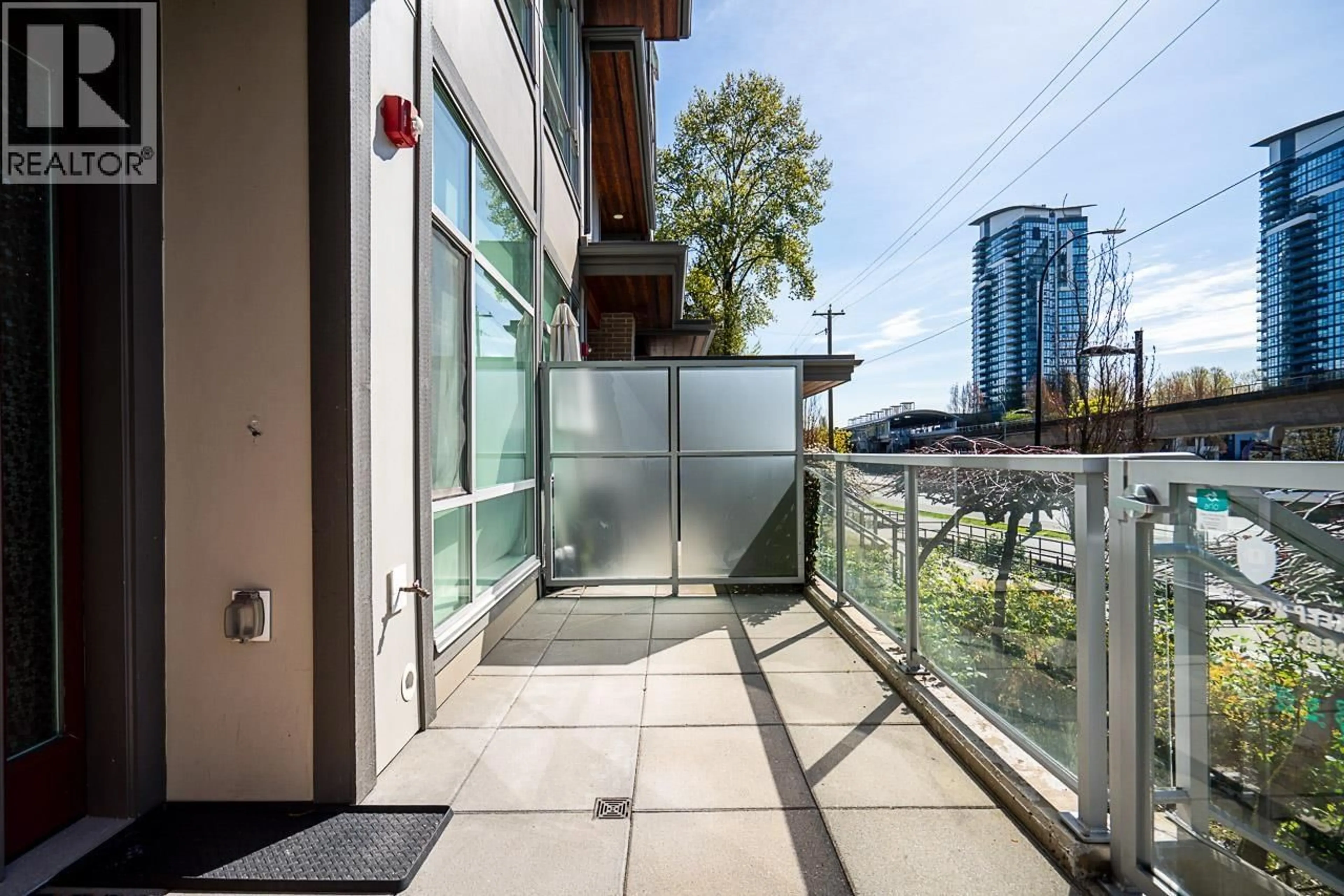 Balcony in the apartment, city buildings view from balcony for 5423 LOUGHEED HIGHWAY, Burnaby British Columbia V5B0B4