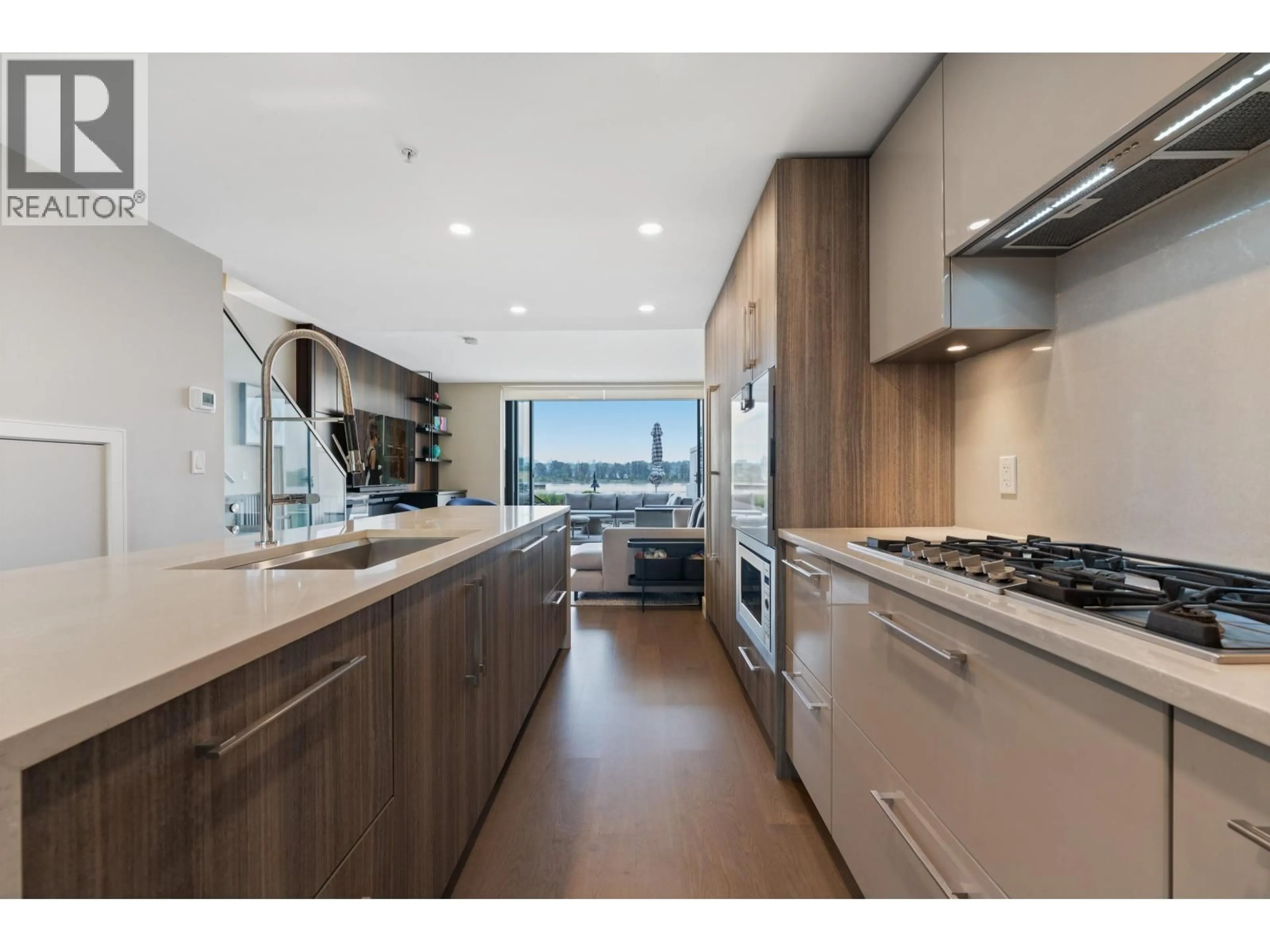 Unknown for TH210 - 210 SALTER STREET, New Westminster British Columbia V3M0J9