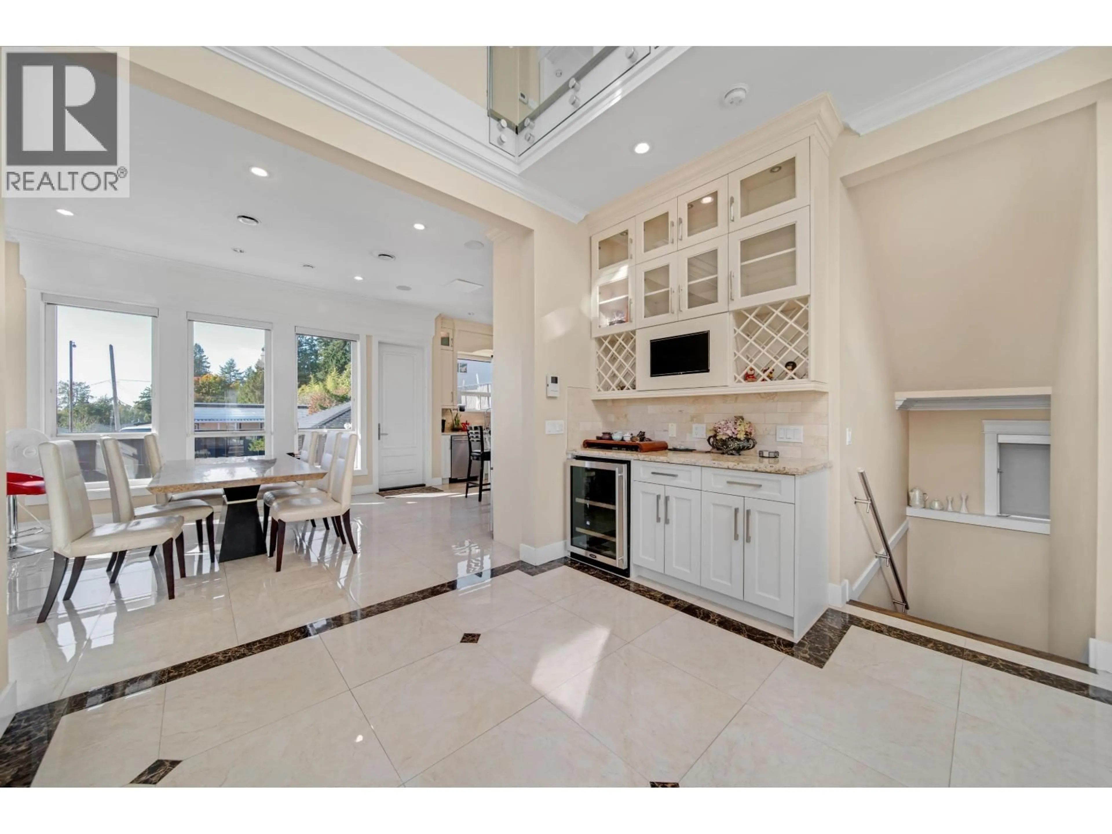 Open concept kitchen, ceramic/tile floor for 8543 ROYAL OAK AVENUE, Burnaby British Columbia V5J4L5