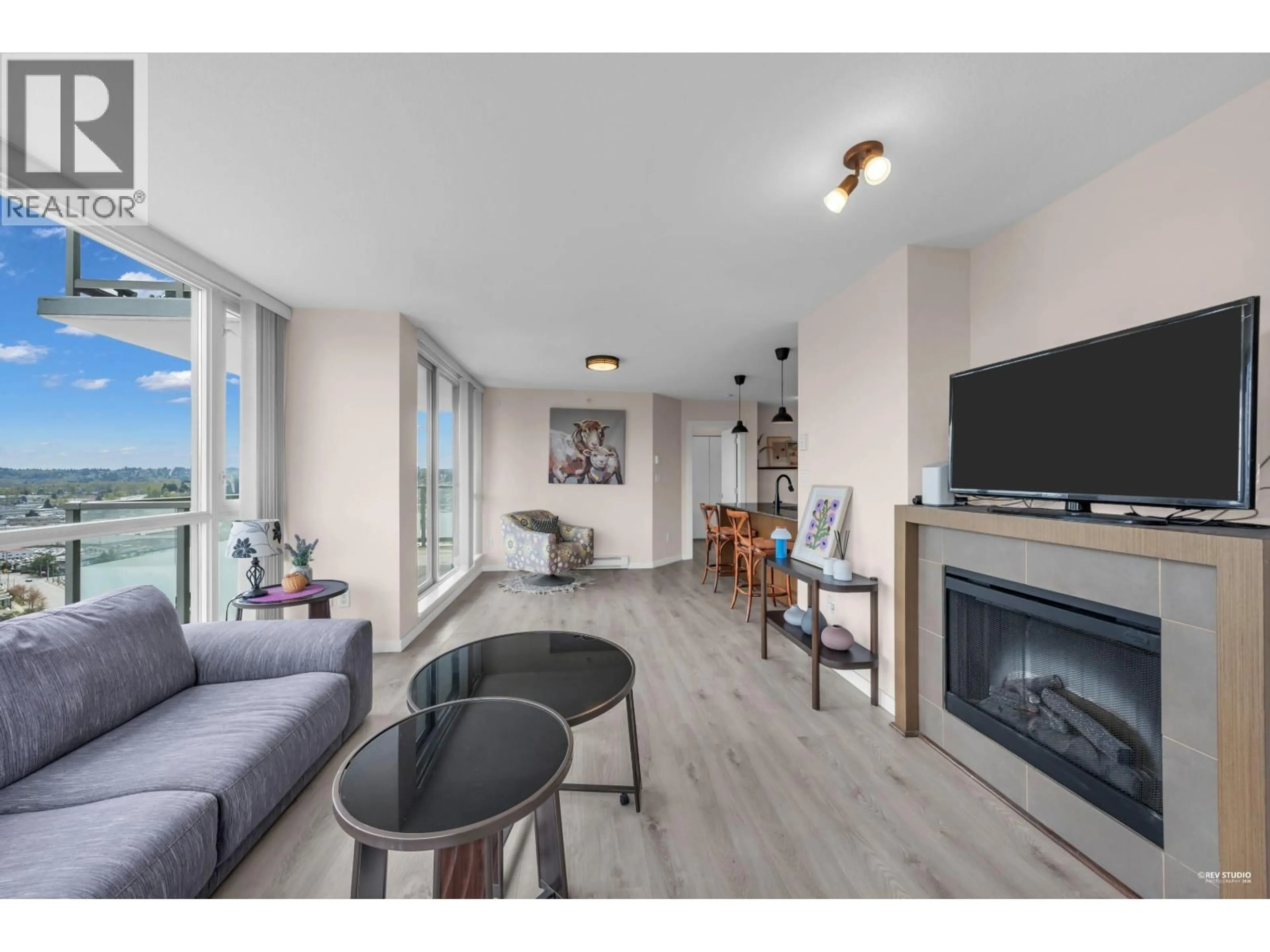 Living room with furniture, unknown for 1506 - 4888 BRENTWOOD DRIVE, Burnaby British Columbia V5C0C6