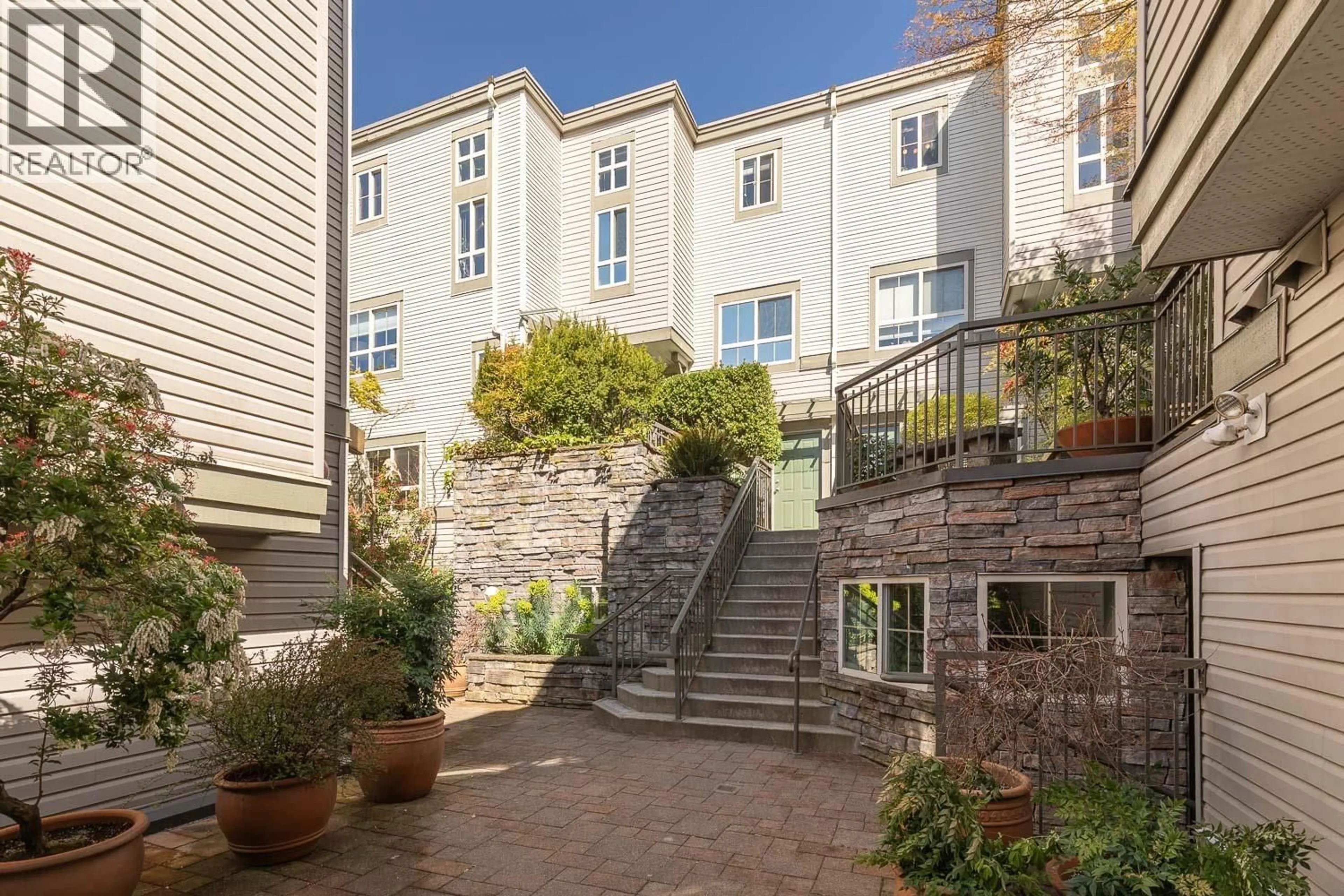 Patio, street for 34 - 2375 BROADWAY, Vancouver British Columbia V6K2E6