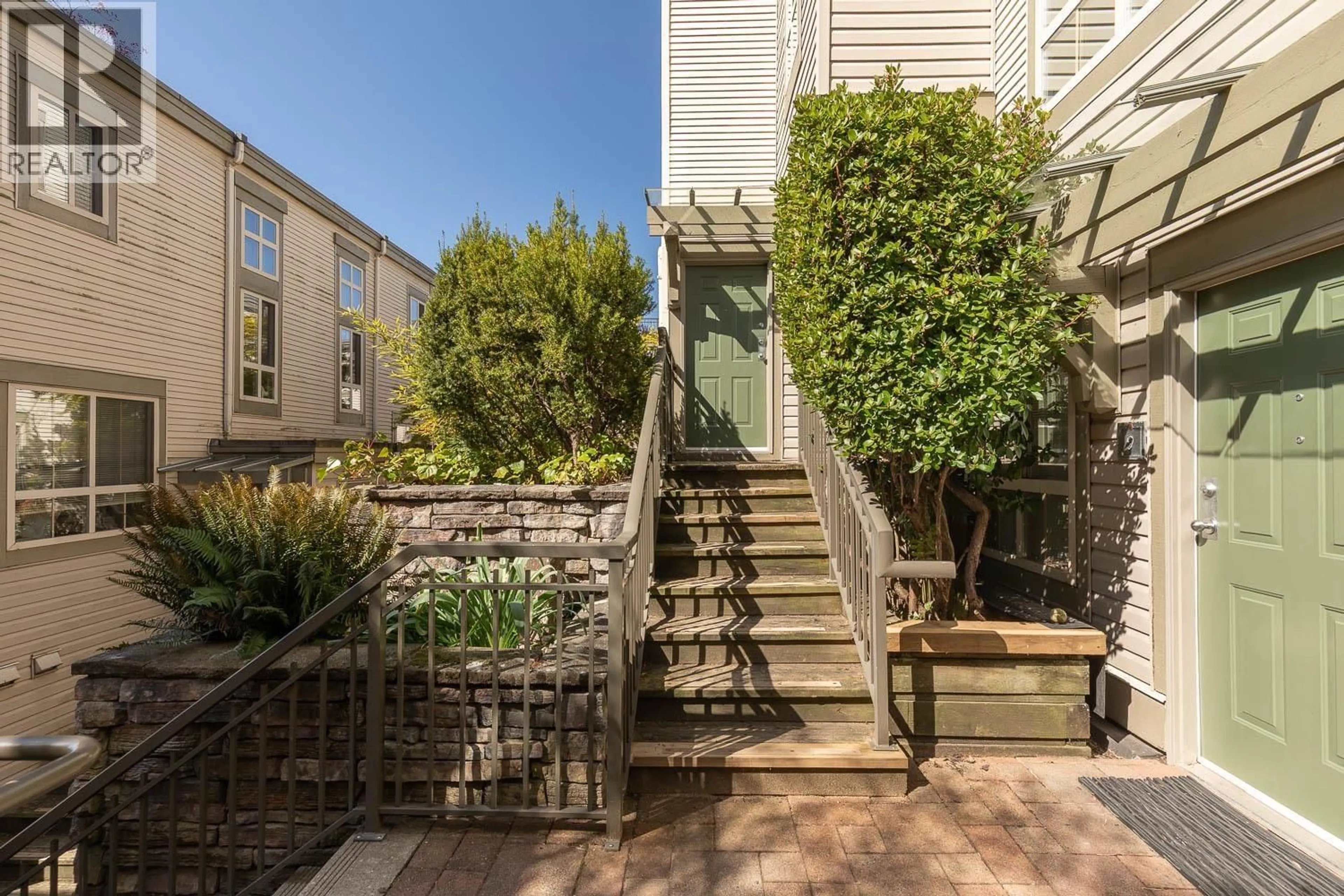 Patio, street for 34 - 2375 BROADWAY, Vancouver British Columbia V6K2E6