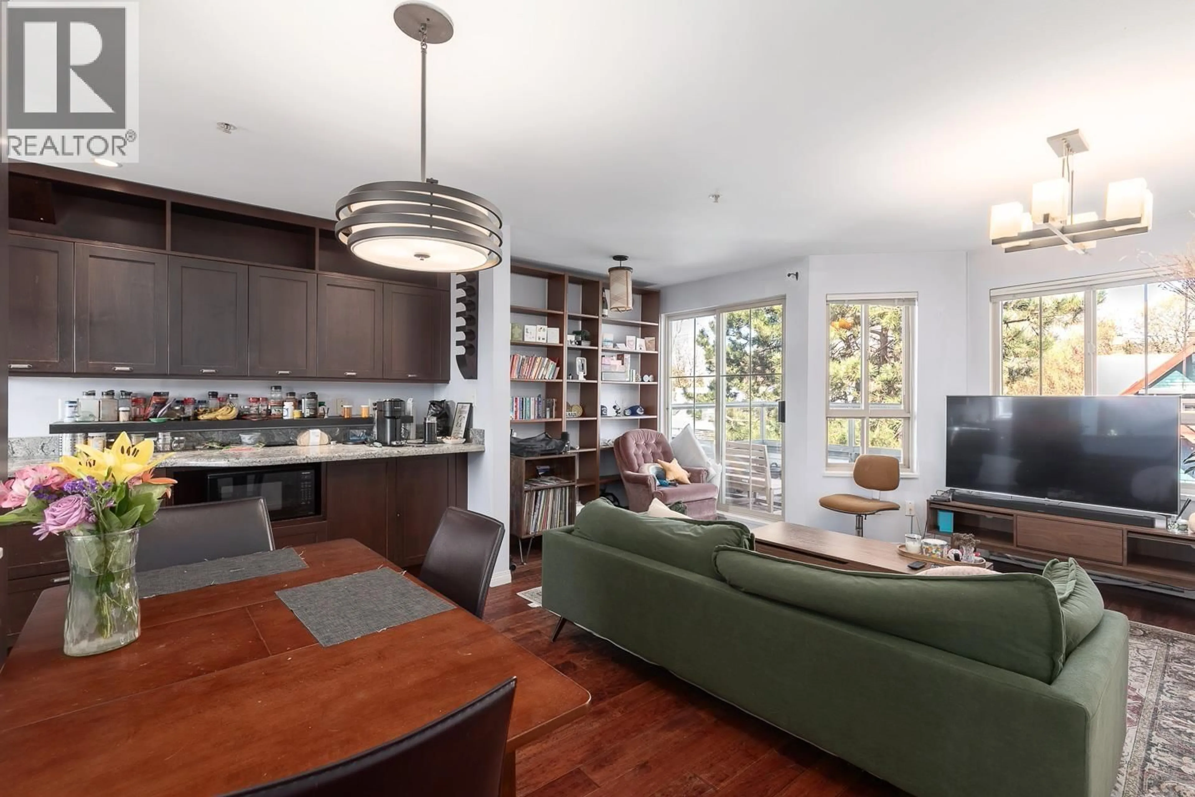 Living room with furniture, wood/laminate floor for 34 - 2375 BROADWAY, Vancouver British Columbia V6K2E6