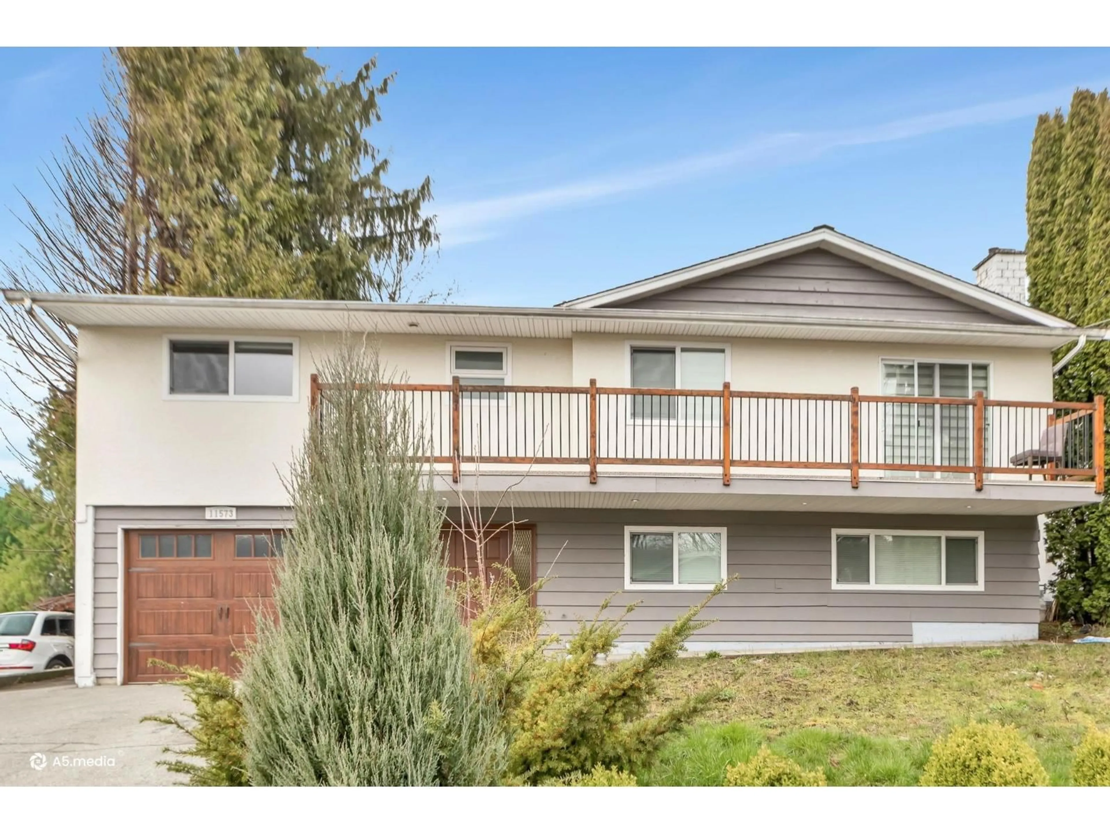 Home with vinyl exterior material, street for 11573 84A AVENUE, Delta British Columbia V4C2S5