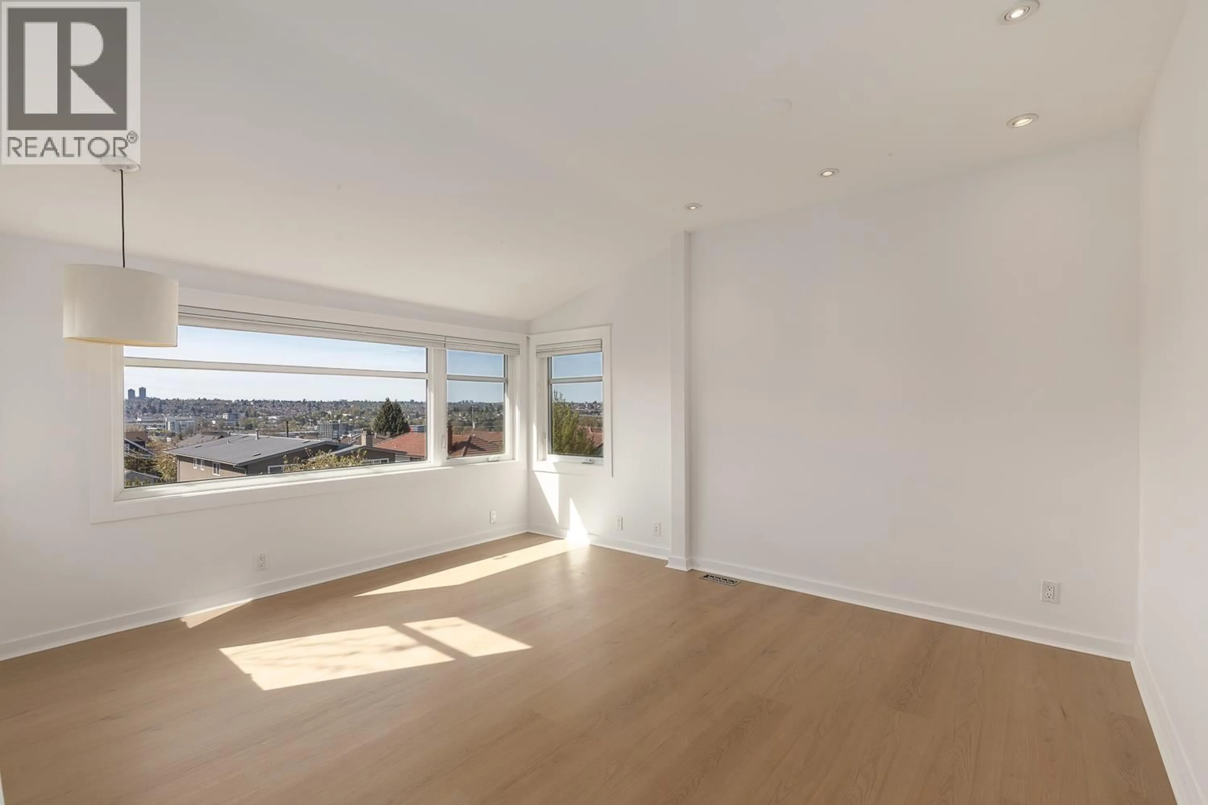 A pic of a room for 3853 FRANCES STREET, Burnaby British Columbia V5C2P1