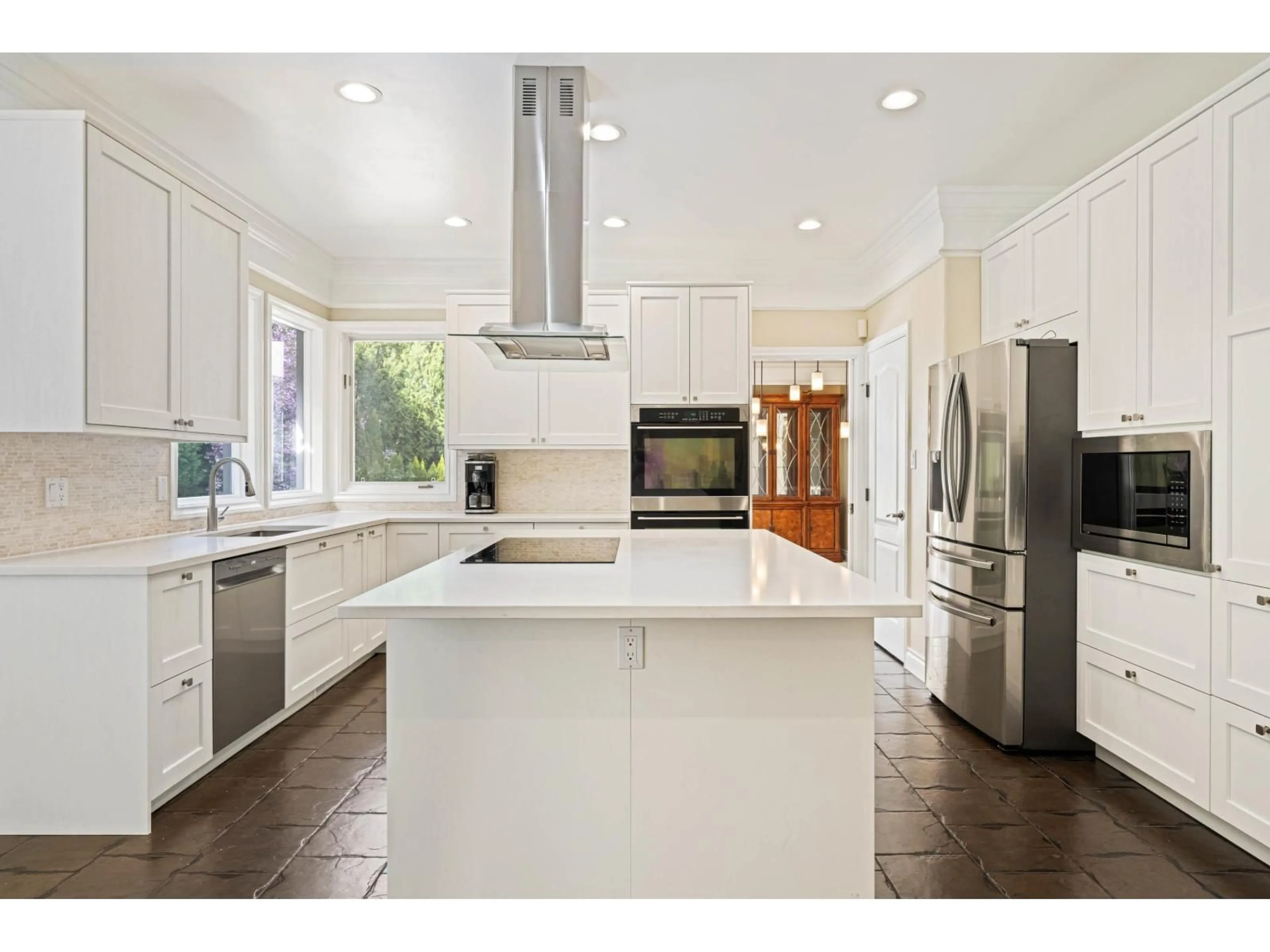 Open concept kitchen, ceramic/tile floor for 8891 164 STREET, Surrey British Columbia V4N1A1