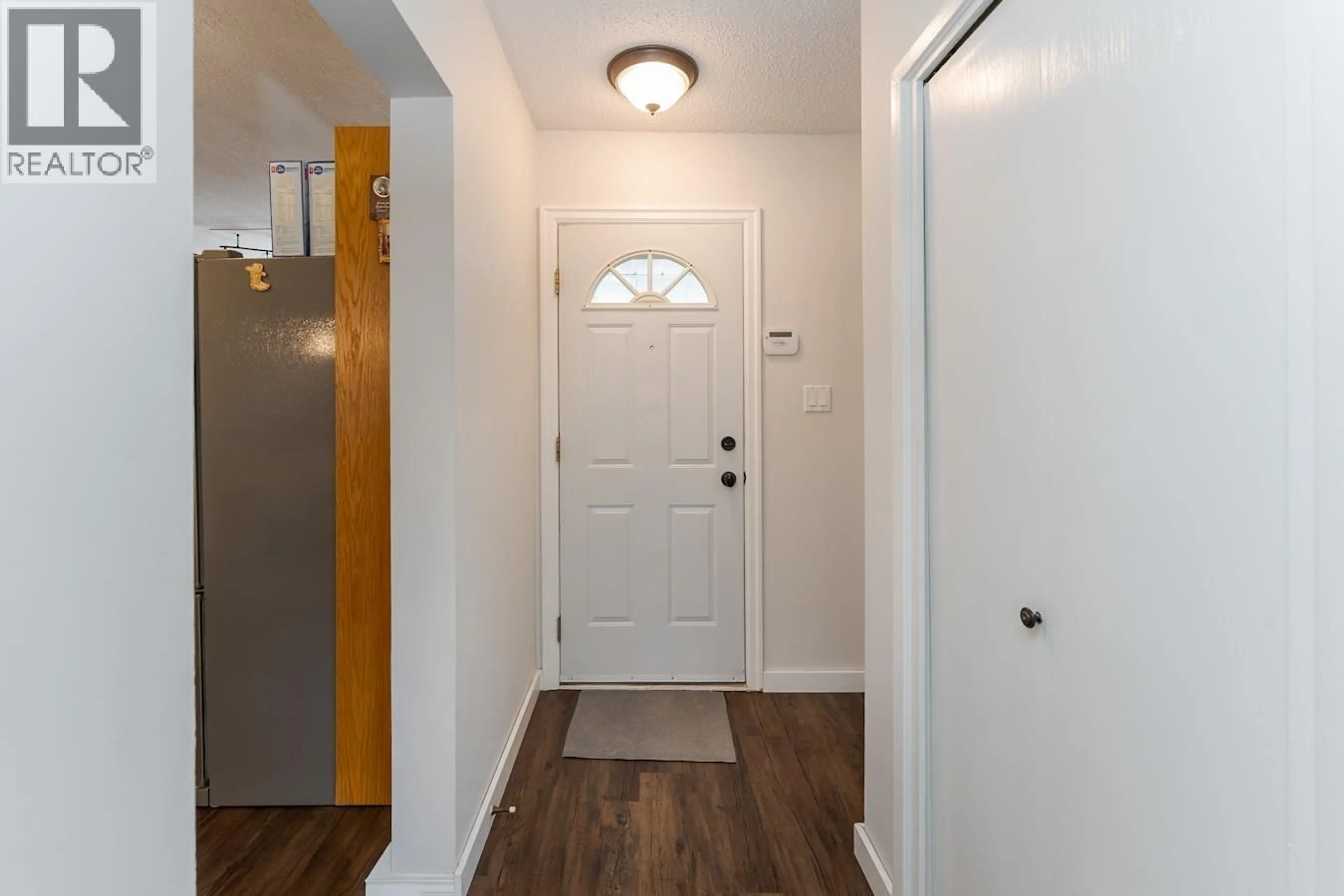 Indoor entryway for 1745 NORWOOD STREET, Prince George British Columbia V2L1X7
