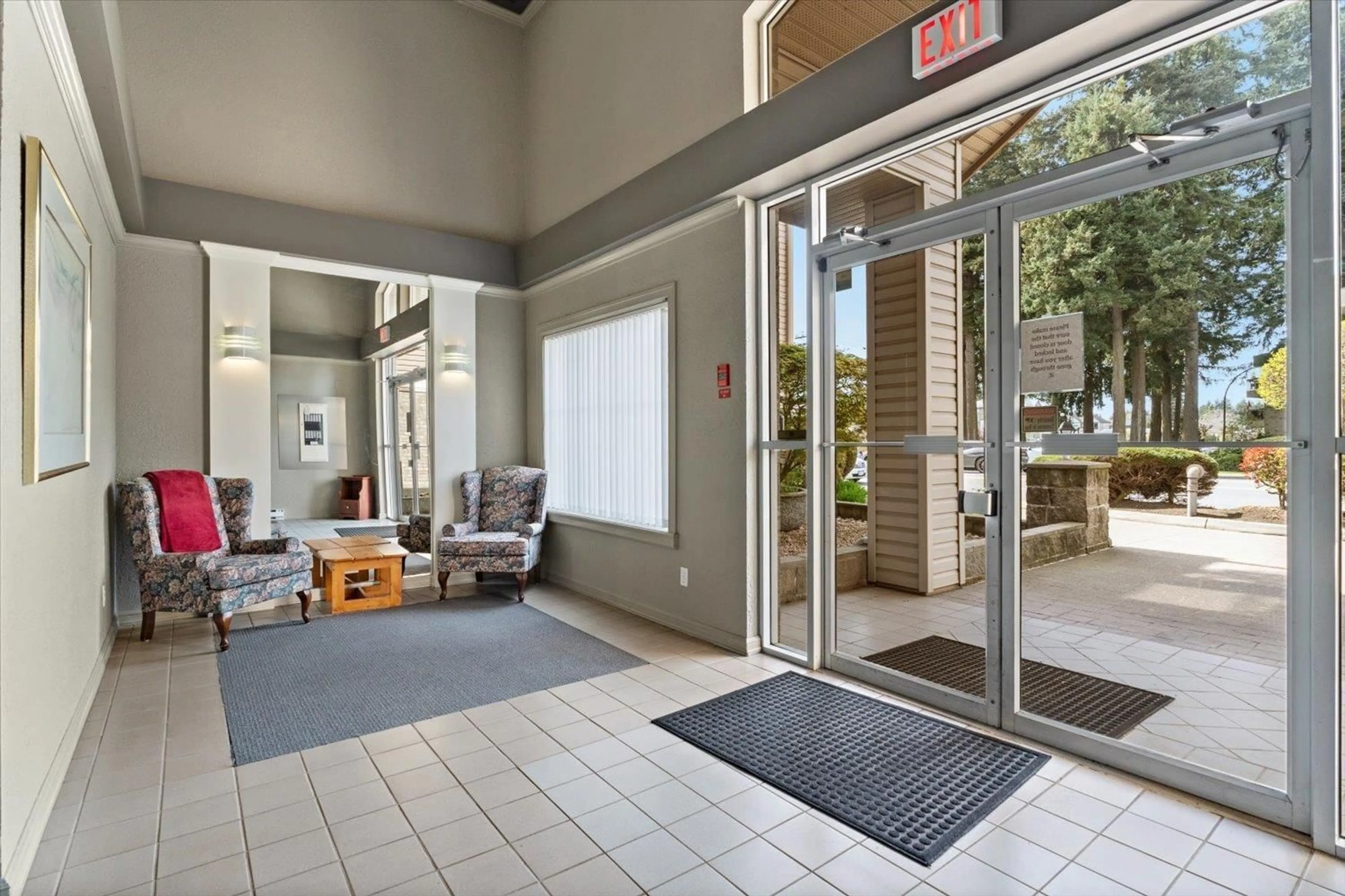 Indoor foyer for 401 - 2772 CLEARBROOK ROAD, Abbotsford British Columbia V2T6N6