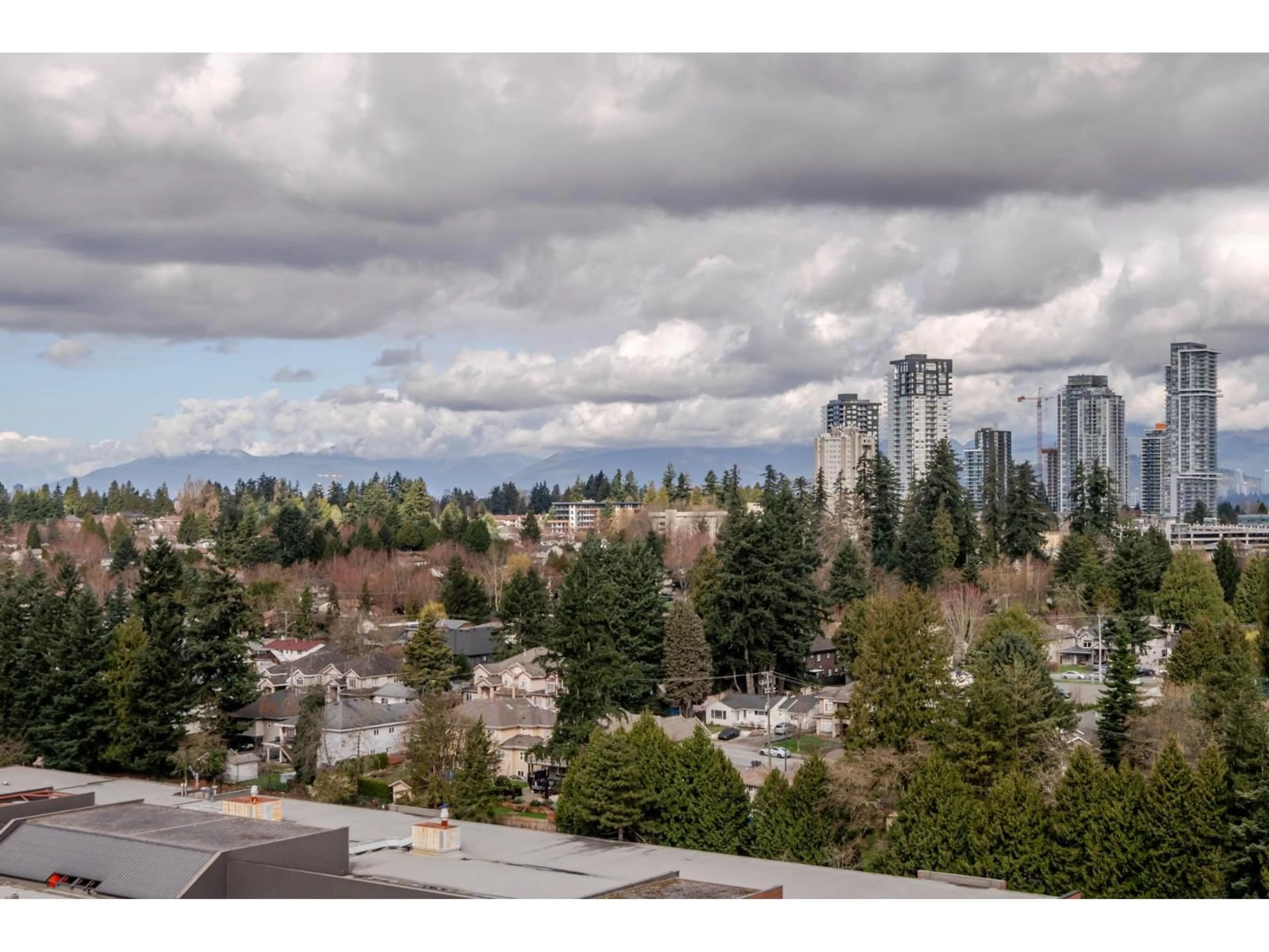Unknown for 1108 - 9675 KING GEORGE BOULEVARD, Surrey British Columbia V3T2V3