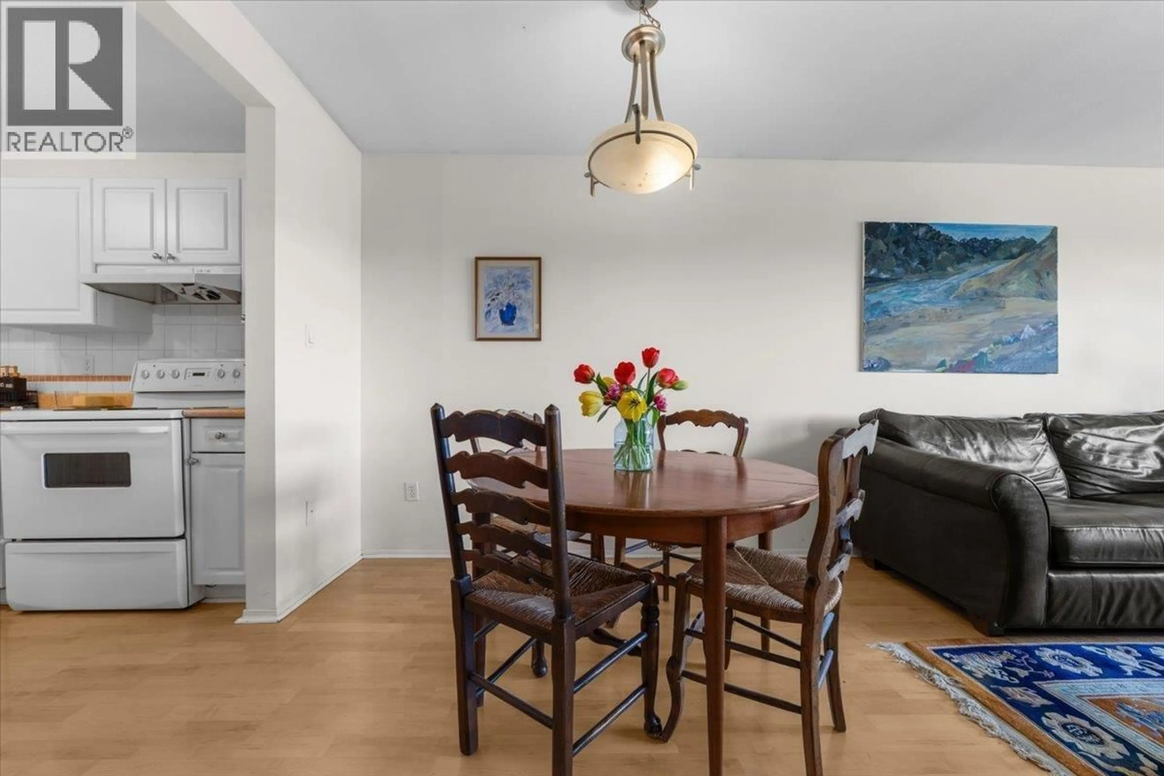 Dining room, wood/laminate floor for 819 - 1310 CARIBOO STREET, New Westminster British Columbia V3M1X2