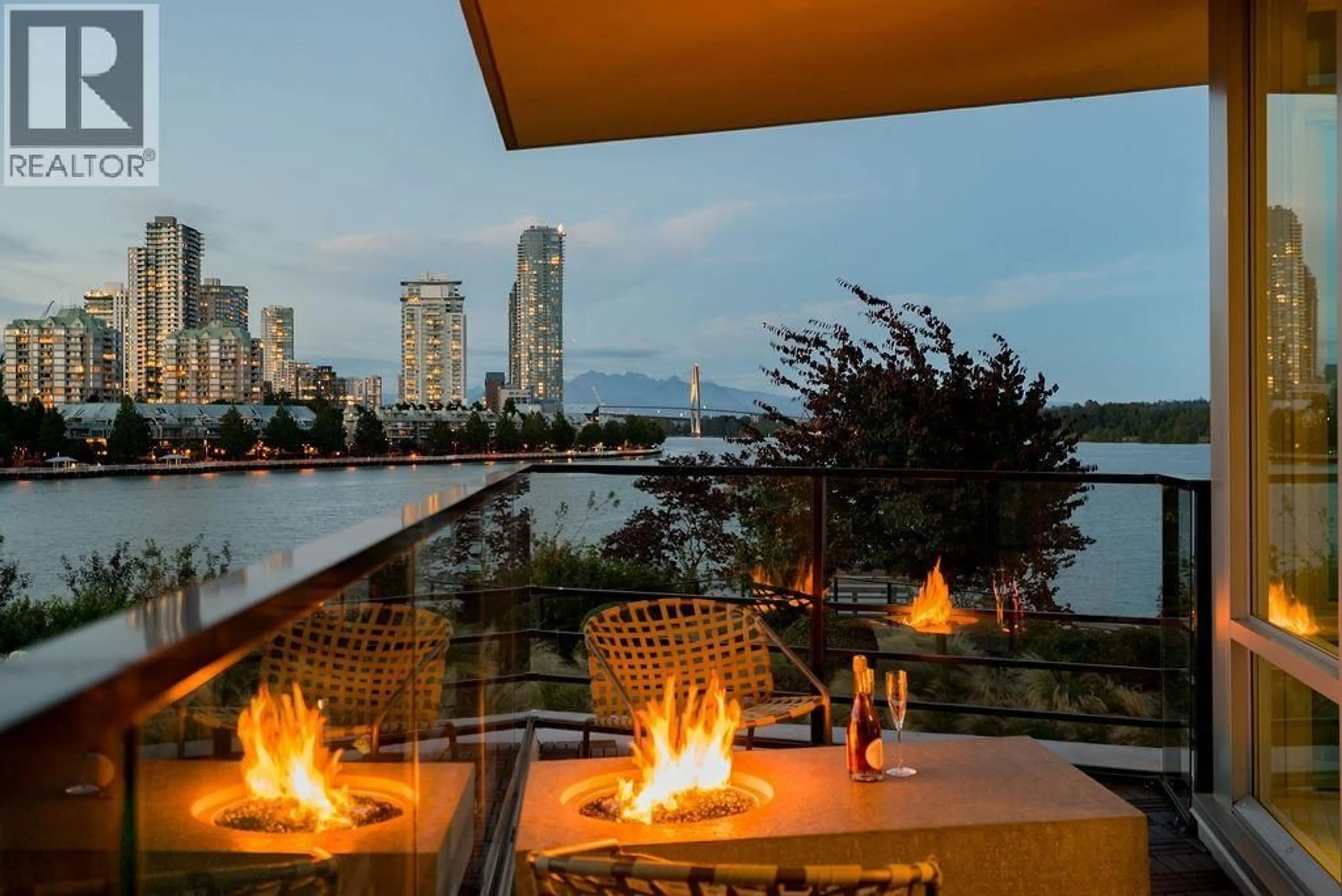 Patio, water/lake/river/ocean view for 305 - 210 SALTER STREET, New Westminster British Columbia V3M0J9