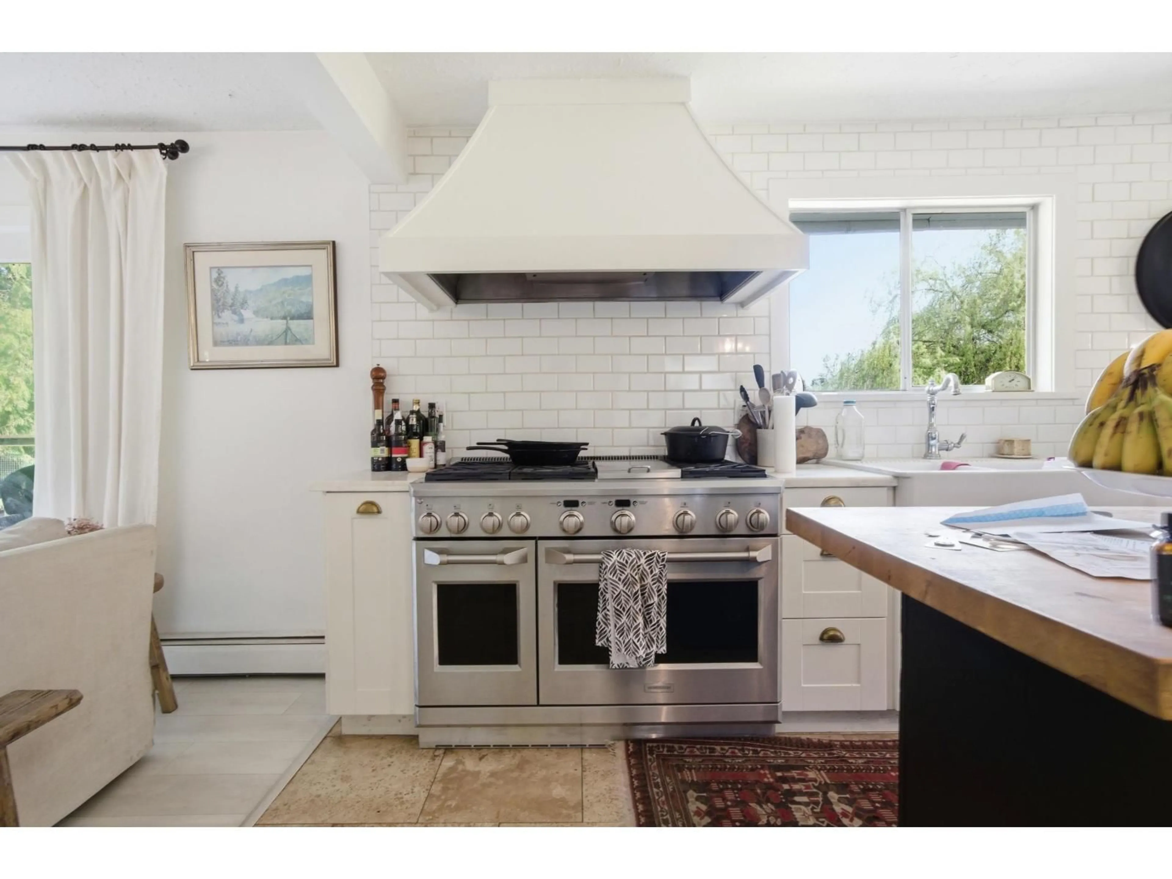 Open concept kitchen, ceramic/tile floor for 1358 227 STREET, Langley British Columbia V2Z2W8