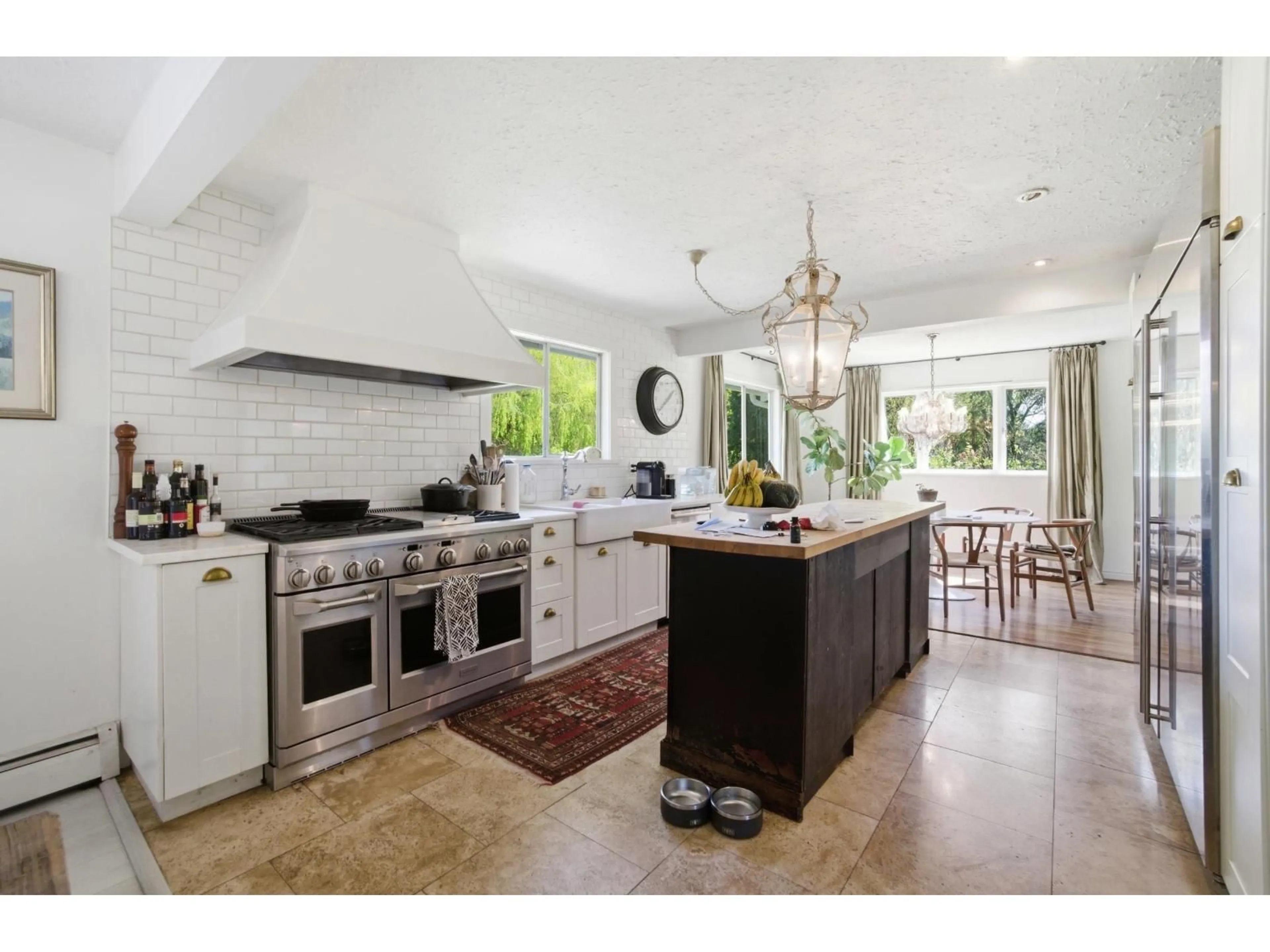 Open concept kitchen, ceramic/tile floor for 1358 227 STREET, Langley British Columbia V2Z2W8