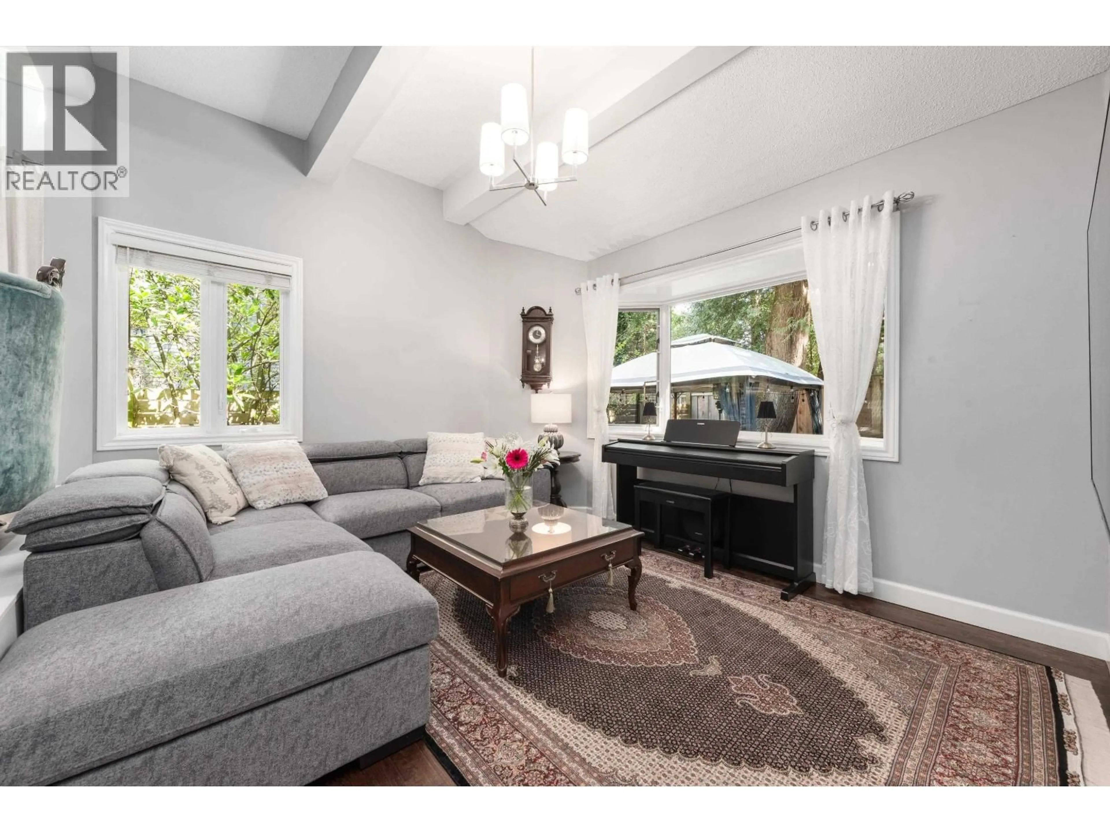 Living room with furniture, unknown for 1991 CEDAR VILLAGE CRESCENT, North Vancouver British Columbia V7J3P5