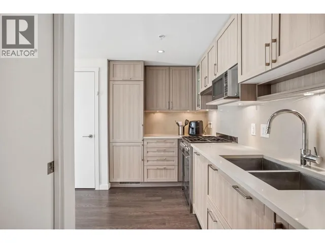 317 - 5665 BOUNDARY ROAD, Vancouver 3