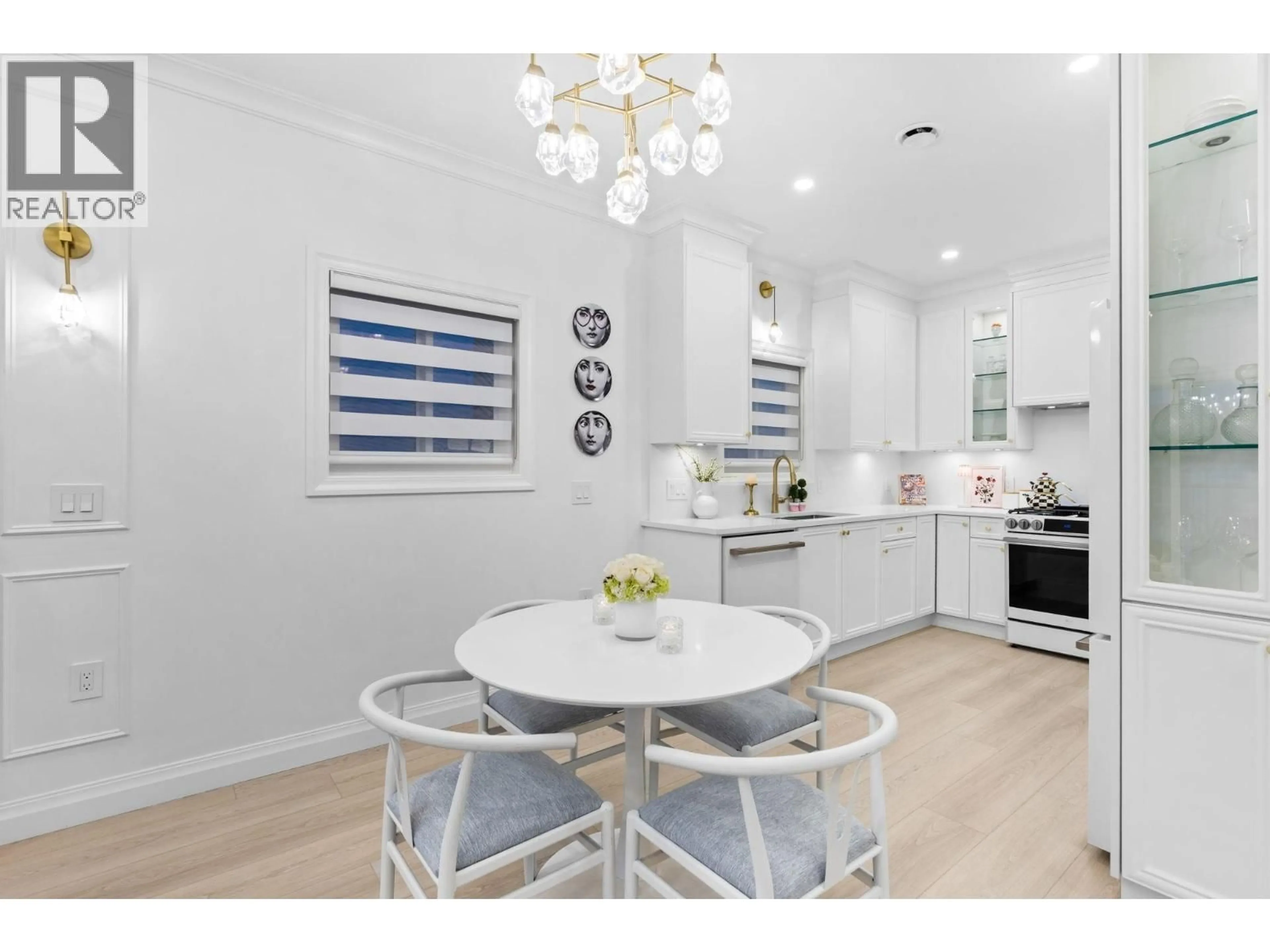 Open concept kitchen, unknown for 5138 DOMINION STREET, Burnaby British Columbia V5G1C9