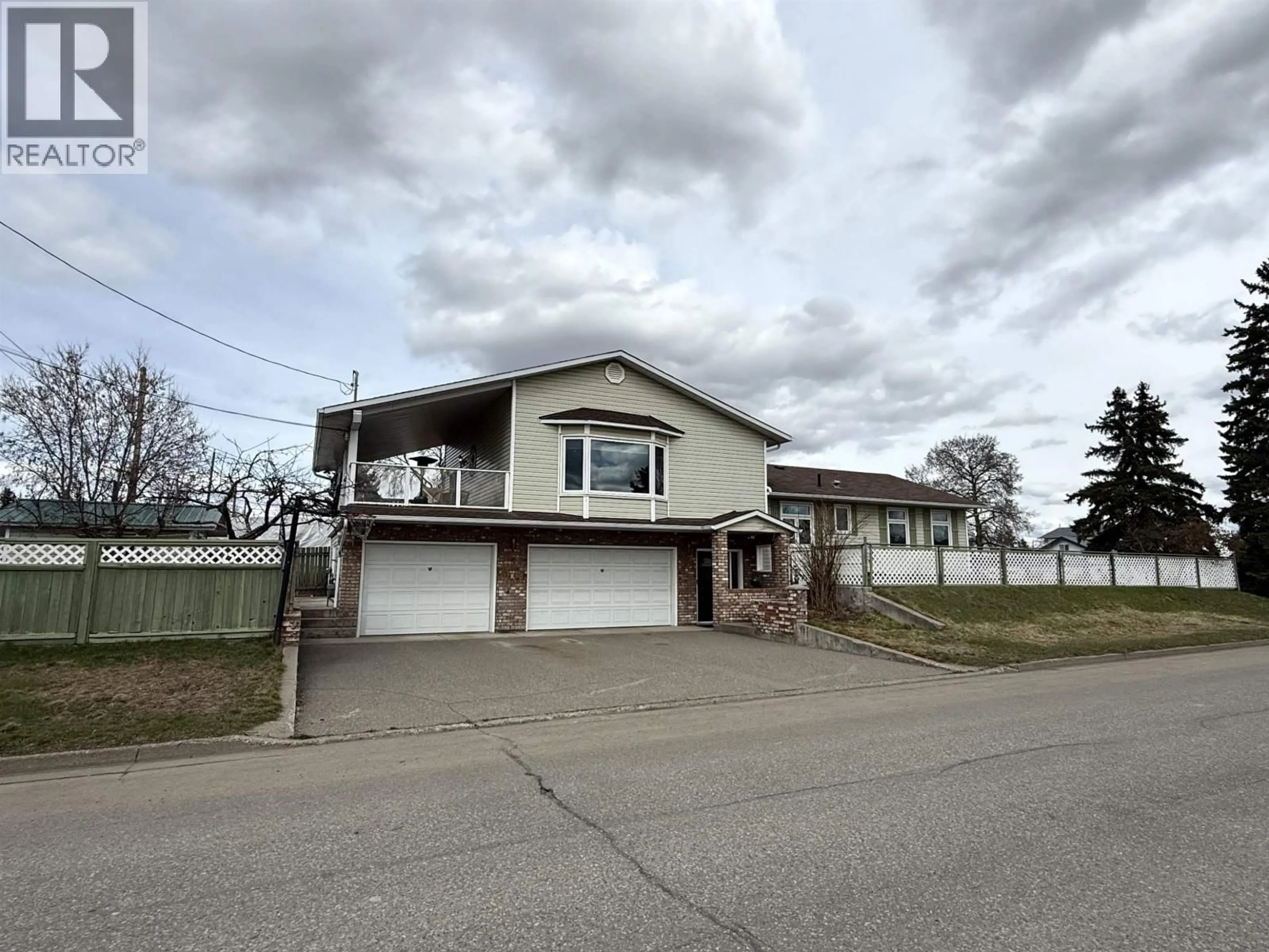 Unknown for 785 IRWIN STREET, Prince George British Columbia V2M2X6