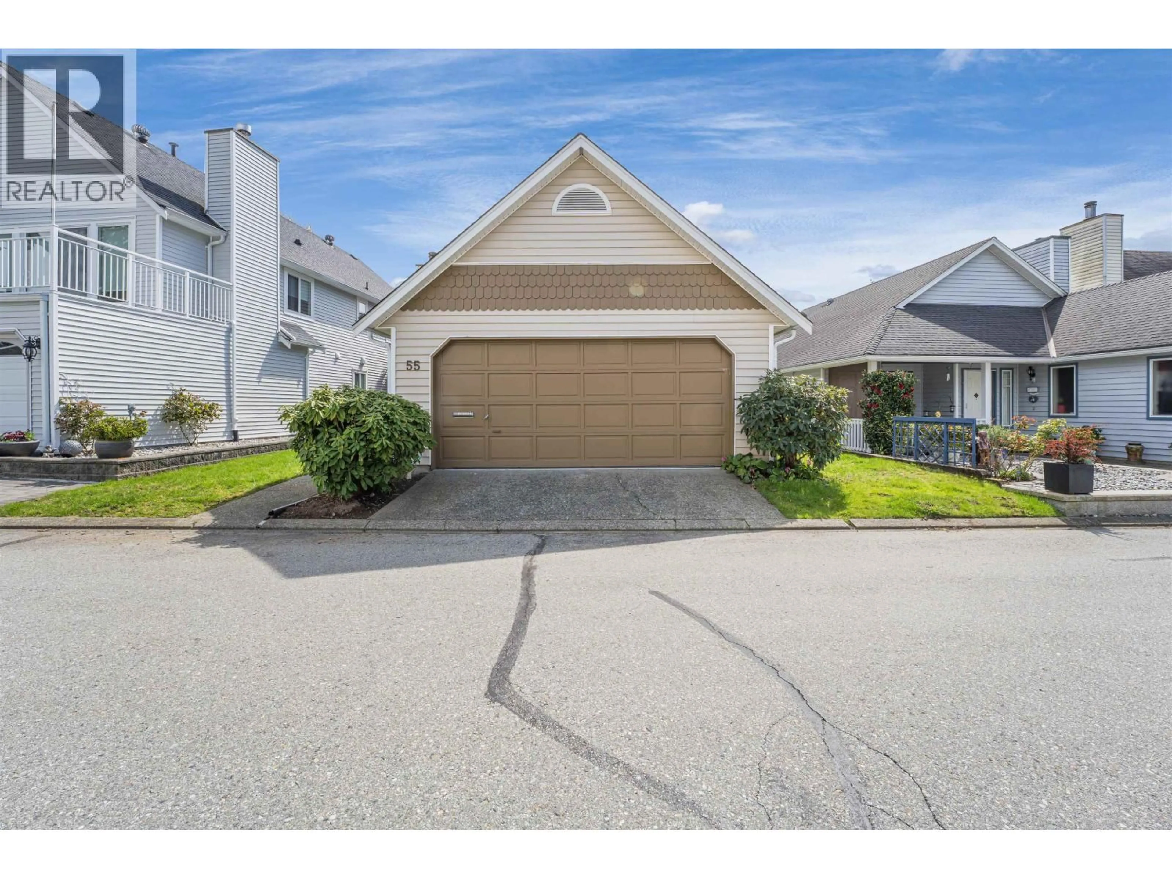 Unknown for 55 - 2865 GLEN DRIVE, Coquitlam British Columbia V3B6W4