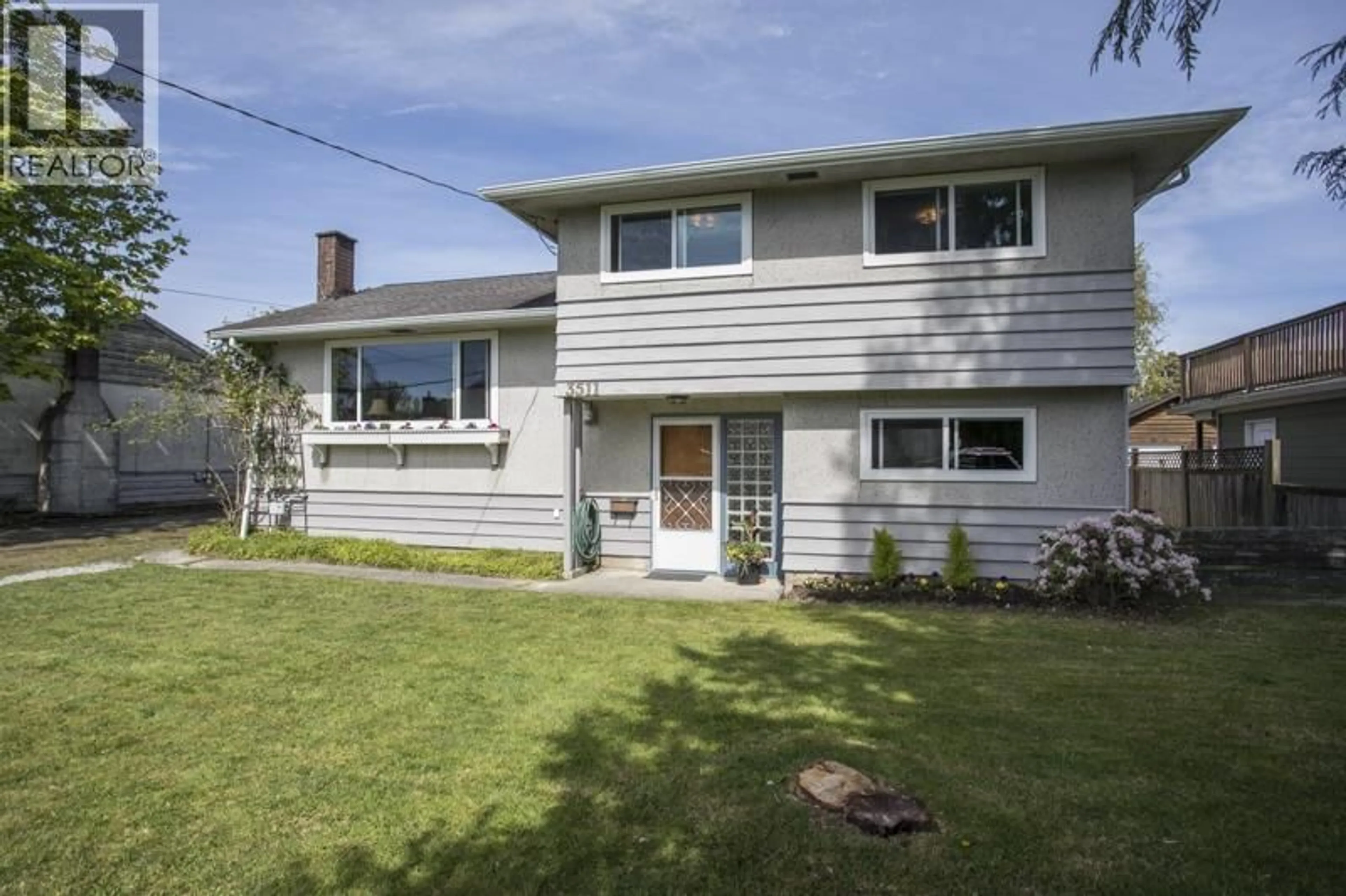 Home with vinyl exterior material, street for 3511 NEWMORE AVENUE, Richmond British Columbia V7C1M5