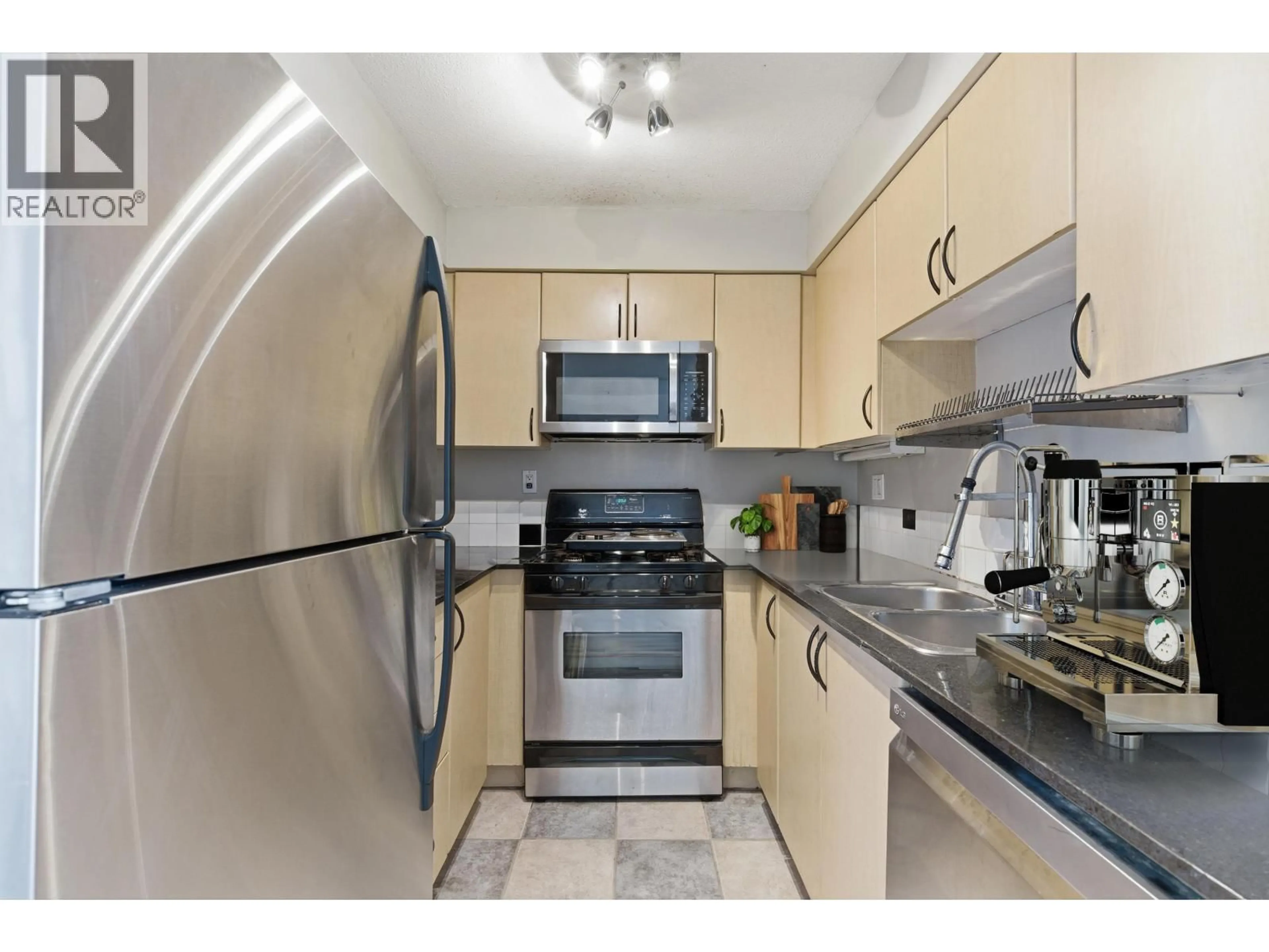 Standard kitchen, unknown for 2705 - 63 KEEFER PLACE, Vancouver British Columbia V6B6N6