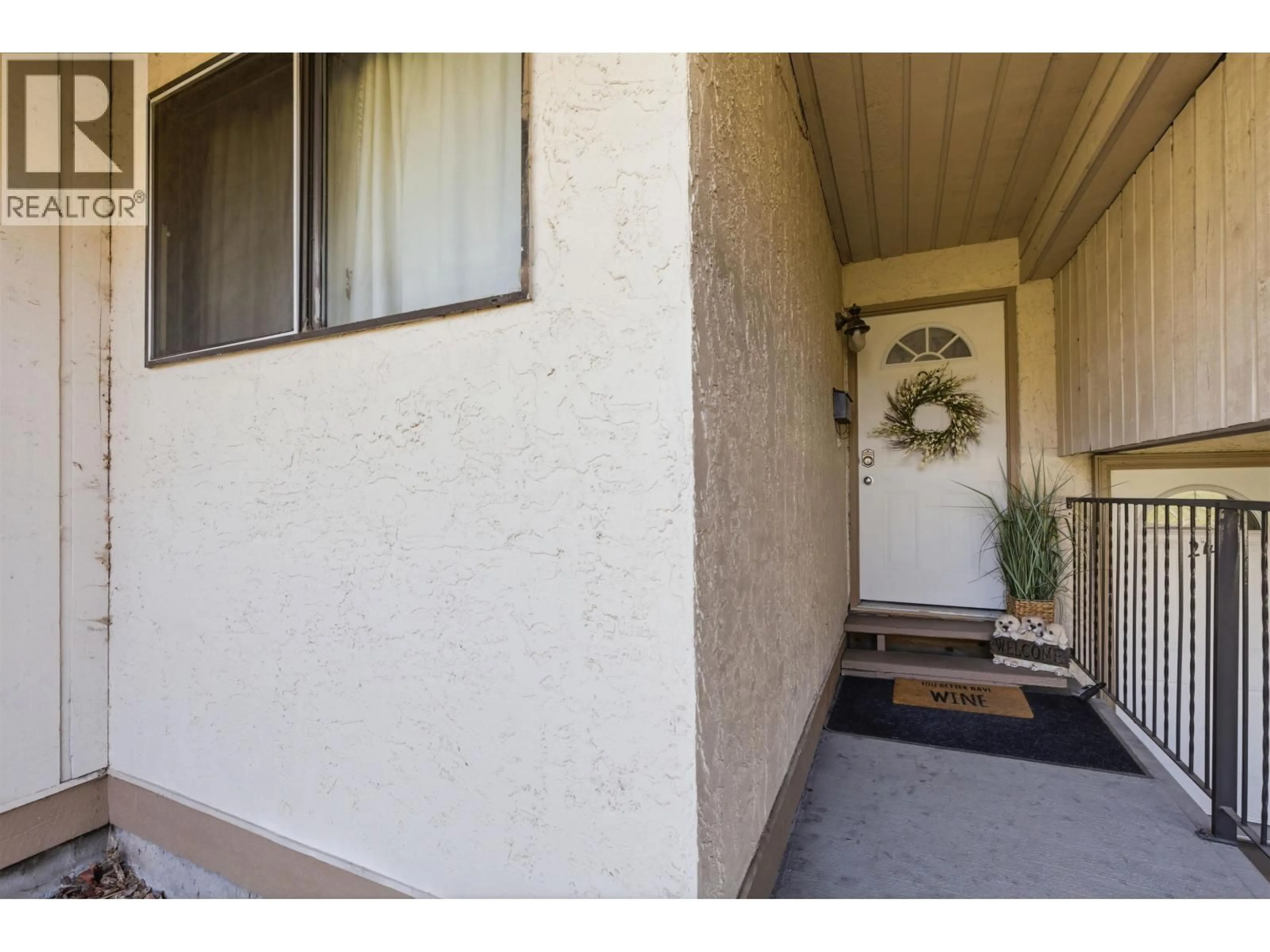 Indoor entryway for 25 - 800 SECOND AVENUE, Williams Lake British Columbia V2G4C4