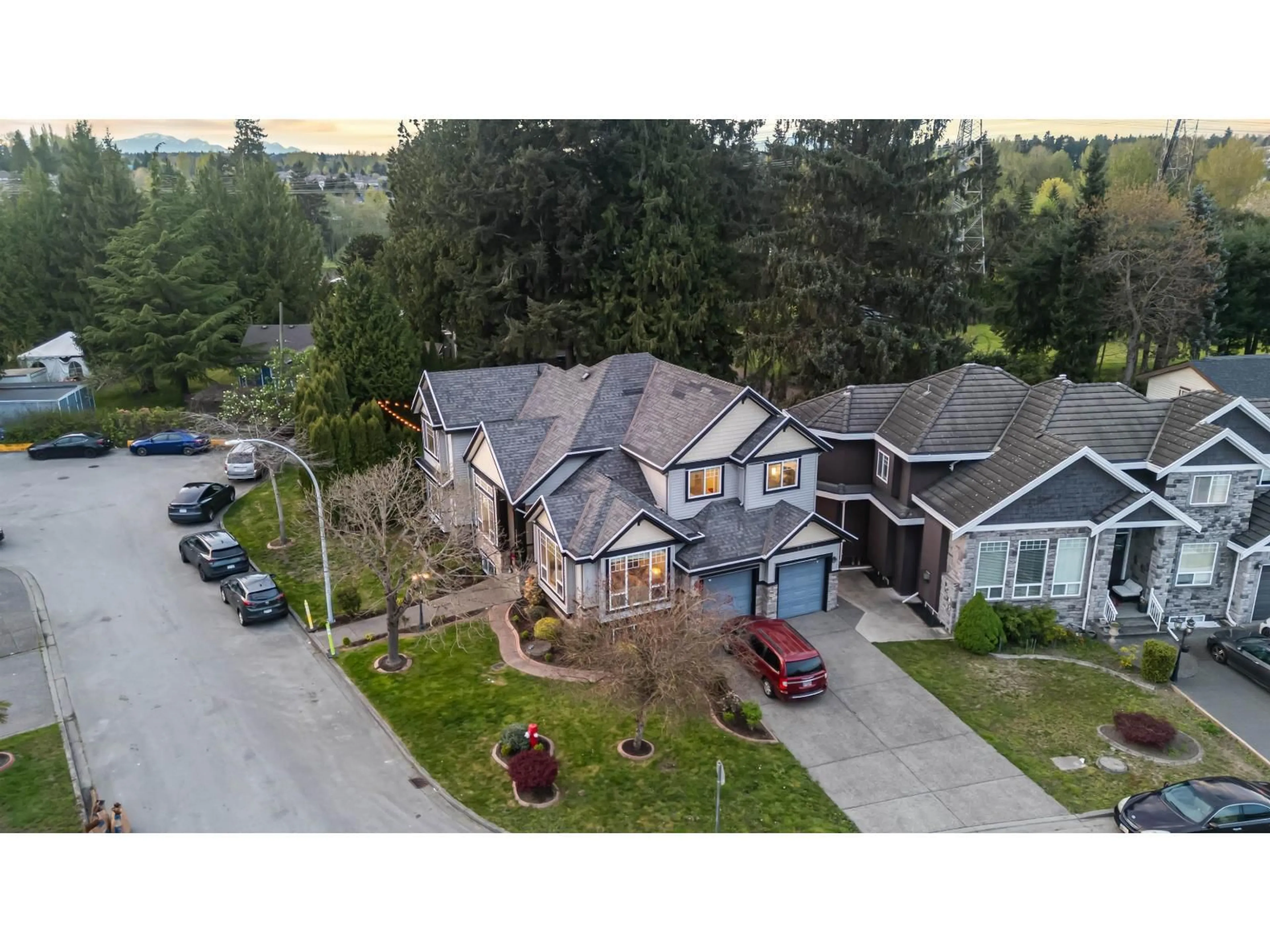 A pic from outside/outdoor area/front of a property/back of a property/a pic from drone, street for 7918 147A STREET, Surrey British Columbia V3S2T8
