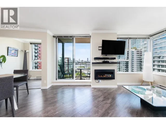 1606 - 33 SMITHE STREET, Vancouver 2