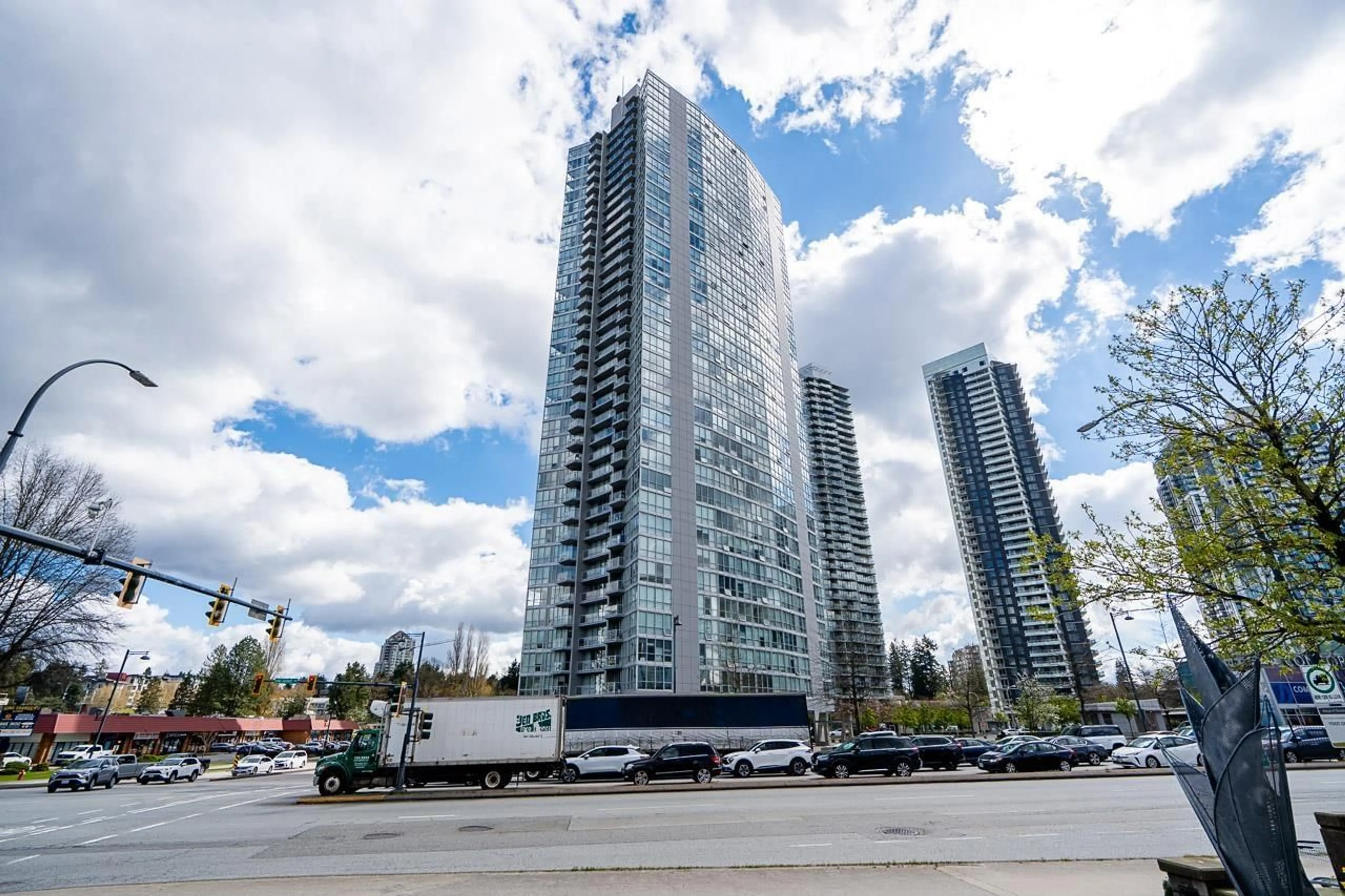 Unknown for 2002 - 13618 100 AVENUE, Surrey British Columbia V3T0A8