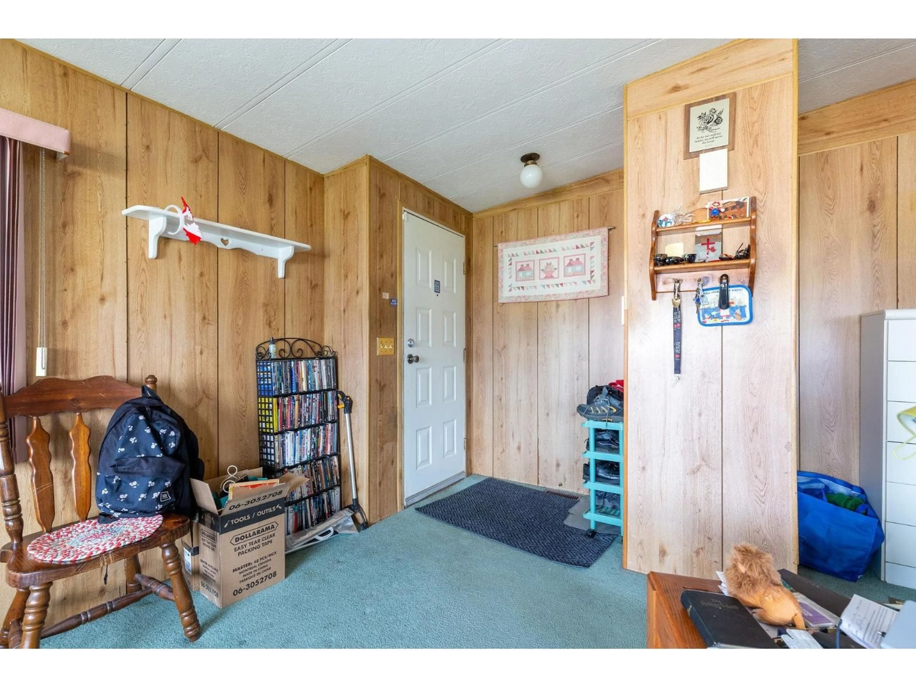 Indoor entryway for 60 - 8254 134 STREET, Surrey British Columbia V3W6M2