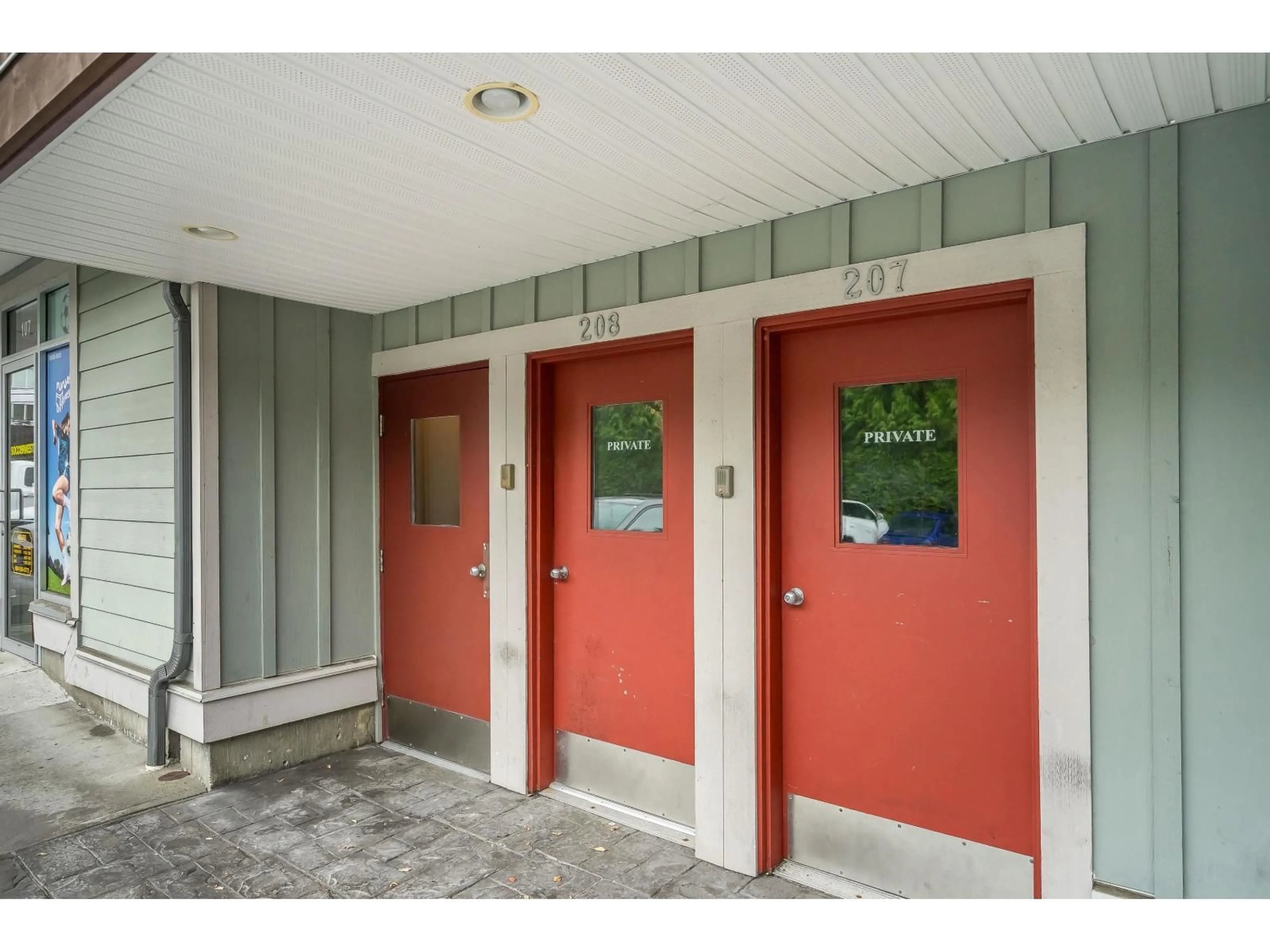 Indoor entryway for 207 - 2828 152 STREET, Surrey British Columbia V4P1G6