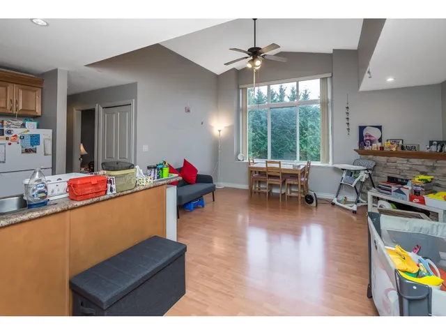 207 - 2828 152 STREET, Surrey 2