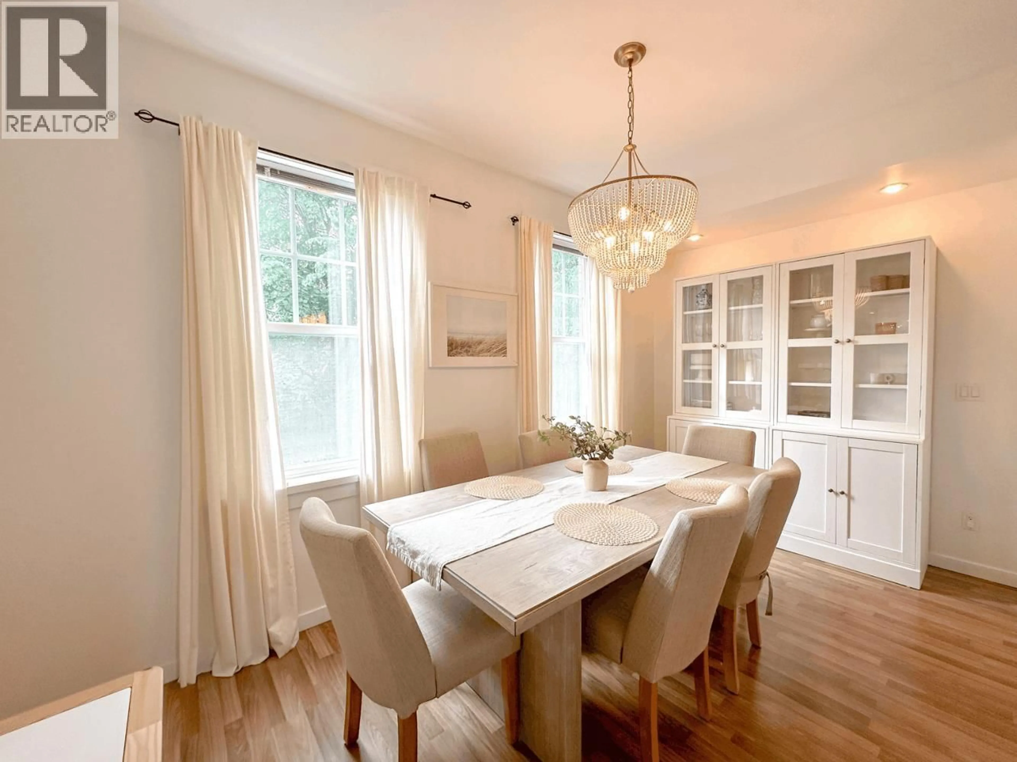 Dining room, wood/laminate floor for 59 - 688 EDGAR AVENUE, Coquitlam British Columbia V3K0A5