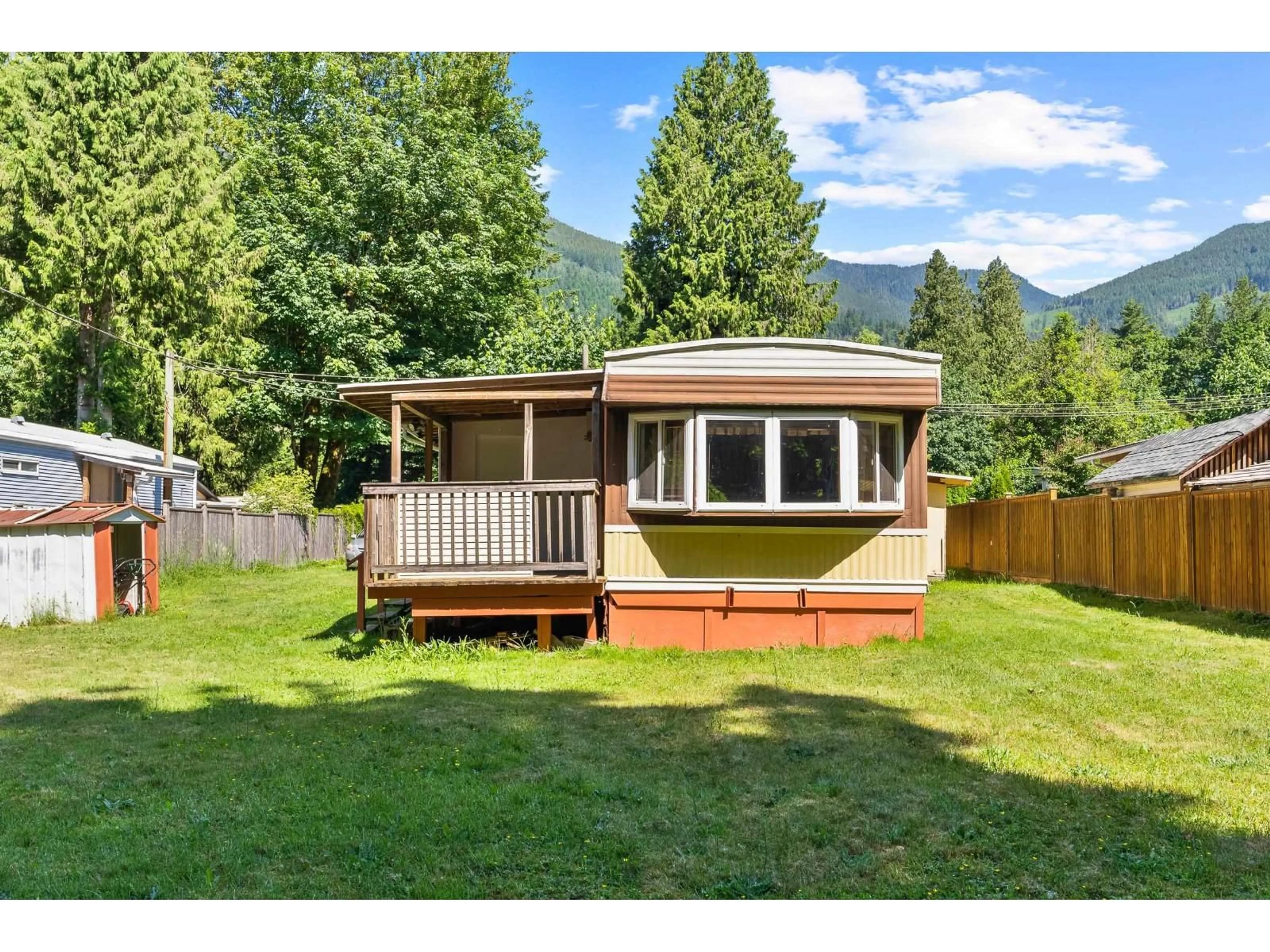 Home with vinyl exterior material, mountain view for 3 - 41495 NORTH NICOMEN ROAD, Mission British Columbia V0M1G0