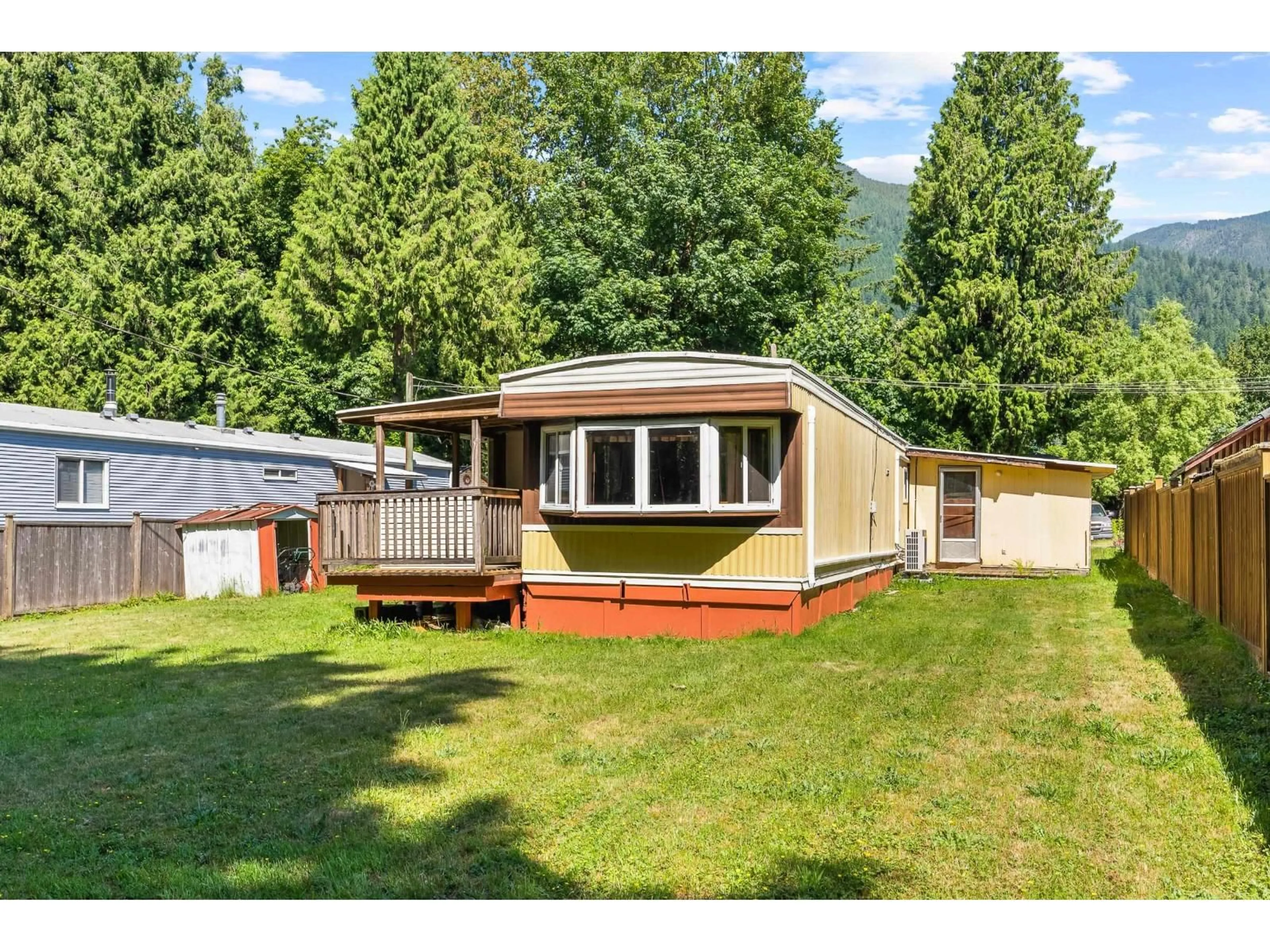 Home with vinyl exterior material, unknown for 3 - 41495 NORTH NICOMEN ROAD, Mission British Columbia V0M1G0