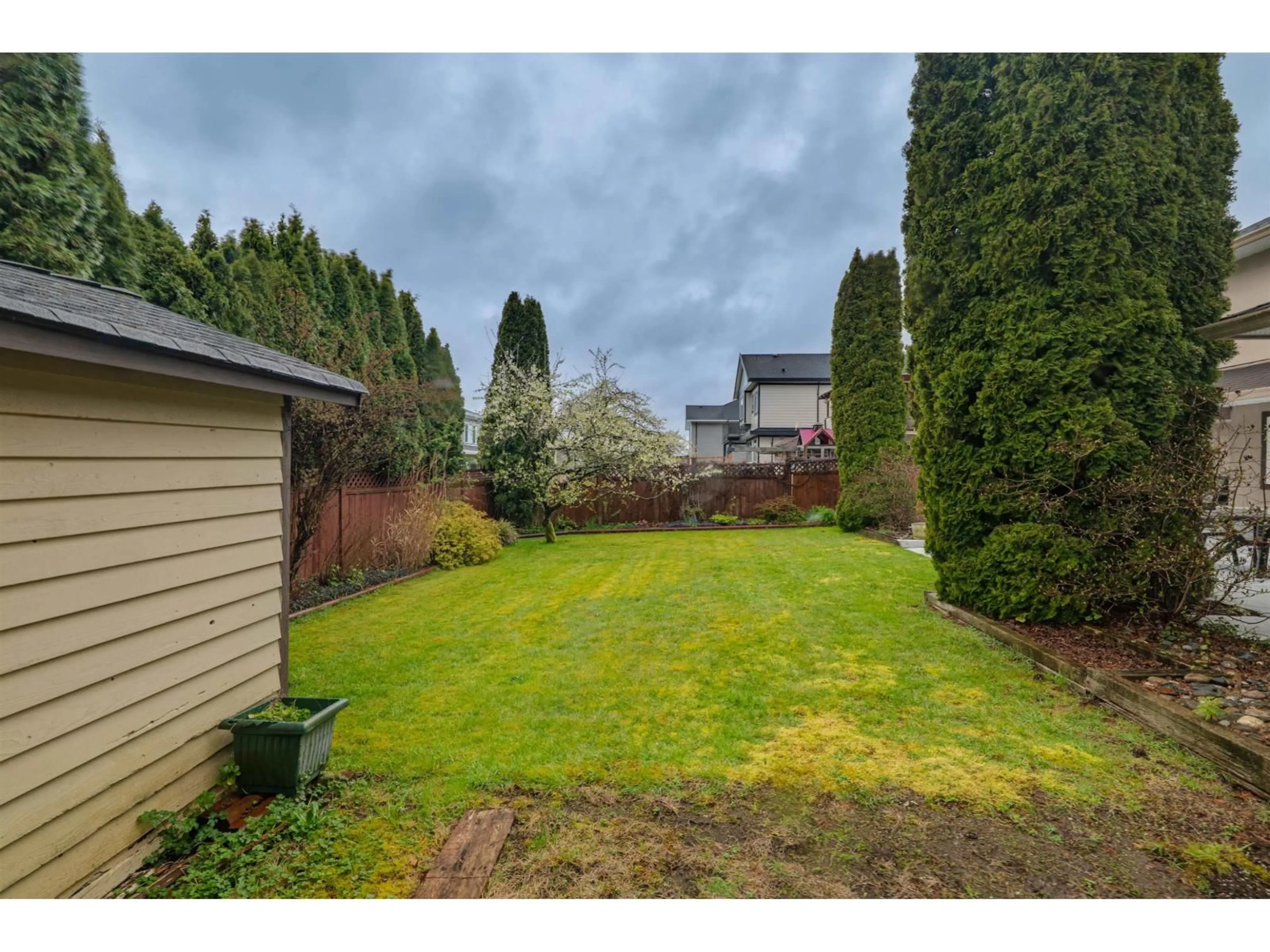 A pic from outside/outdoor area/front of a property/back of a property/a pic from drone, unknown for 18638 56B AVENUE, Surrey British Columbia V3S7N2