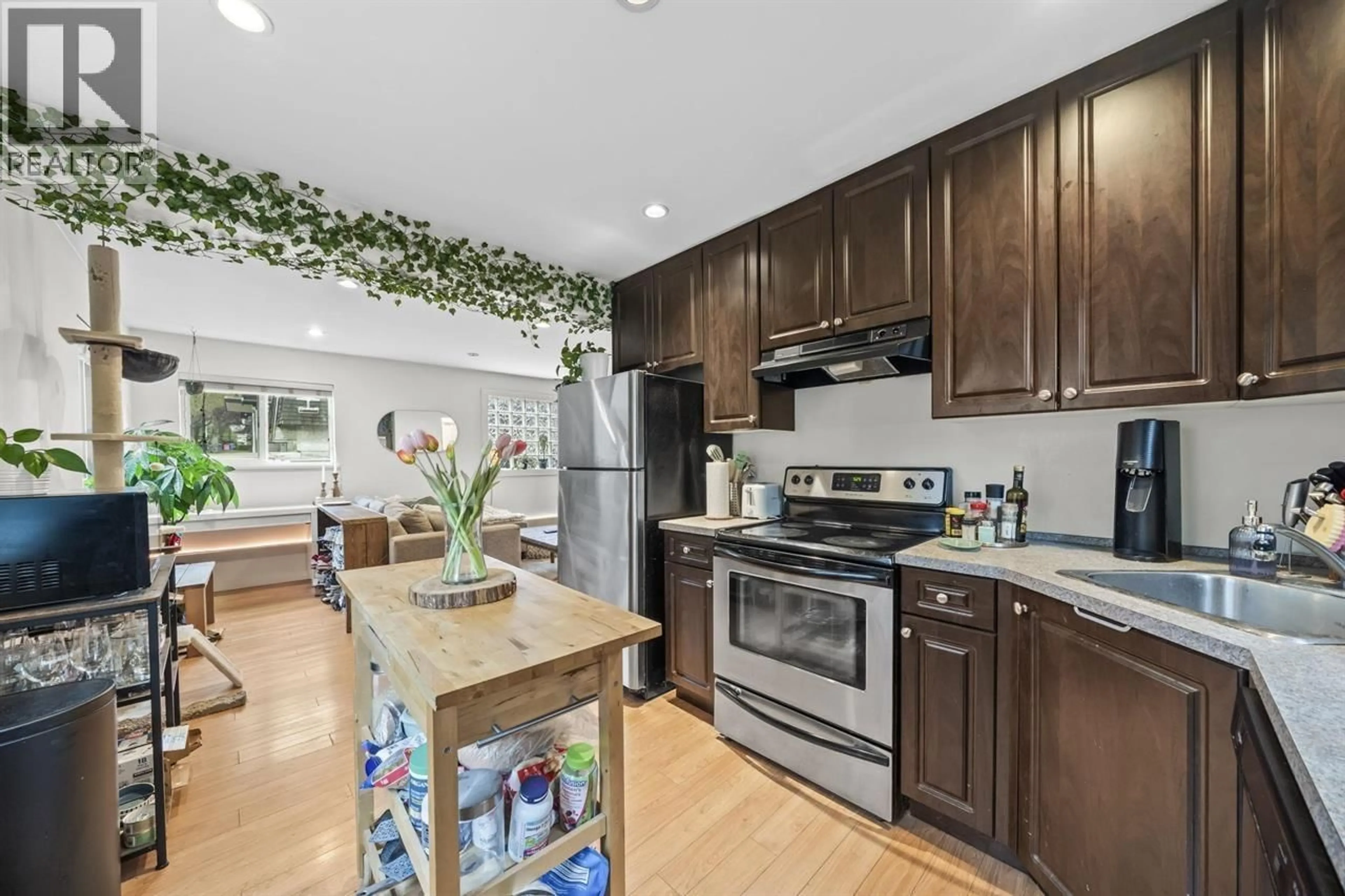 Open concept kitchen, unknown for 2452 - 2492 BALSAM STREET, Vancouver British Columbia V6K3N1