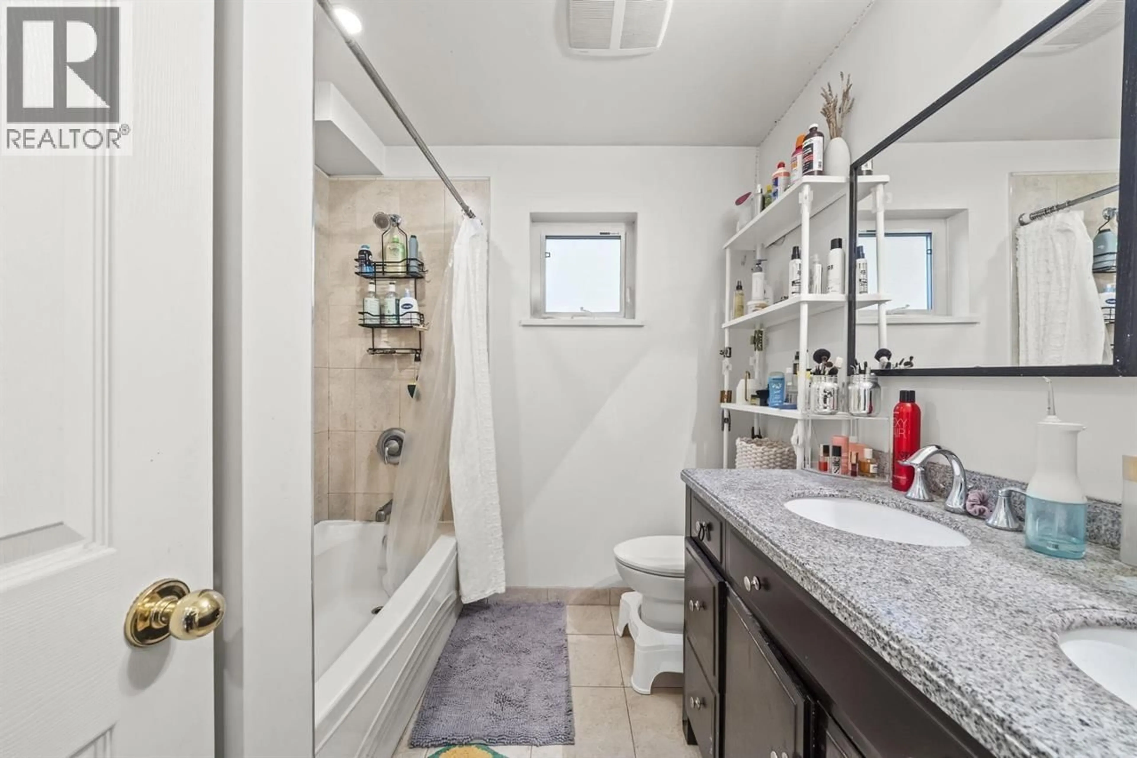Standard bathroom, ceramic/tile floor for 2452 - 2492 BALSAM STREET, Vancouver British Columbia V6K3N1