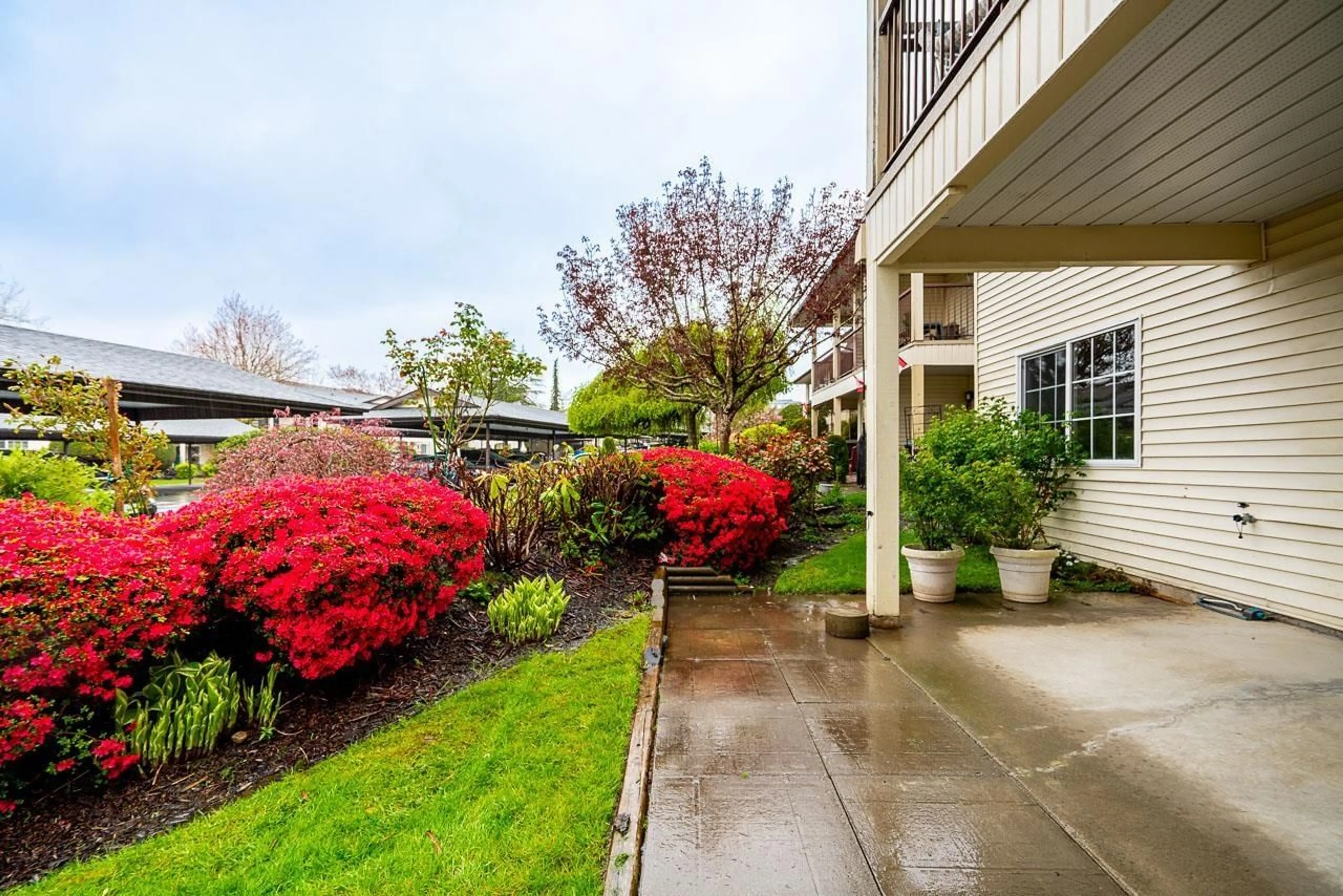 Patio, street for 2 - 6467 197TH STREET, Langley British Columbia V2Y1K7