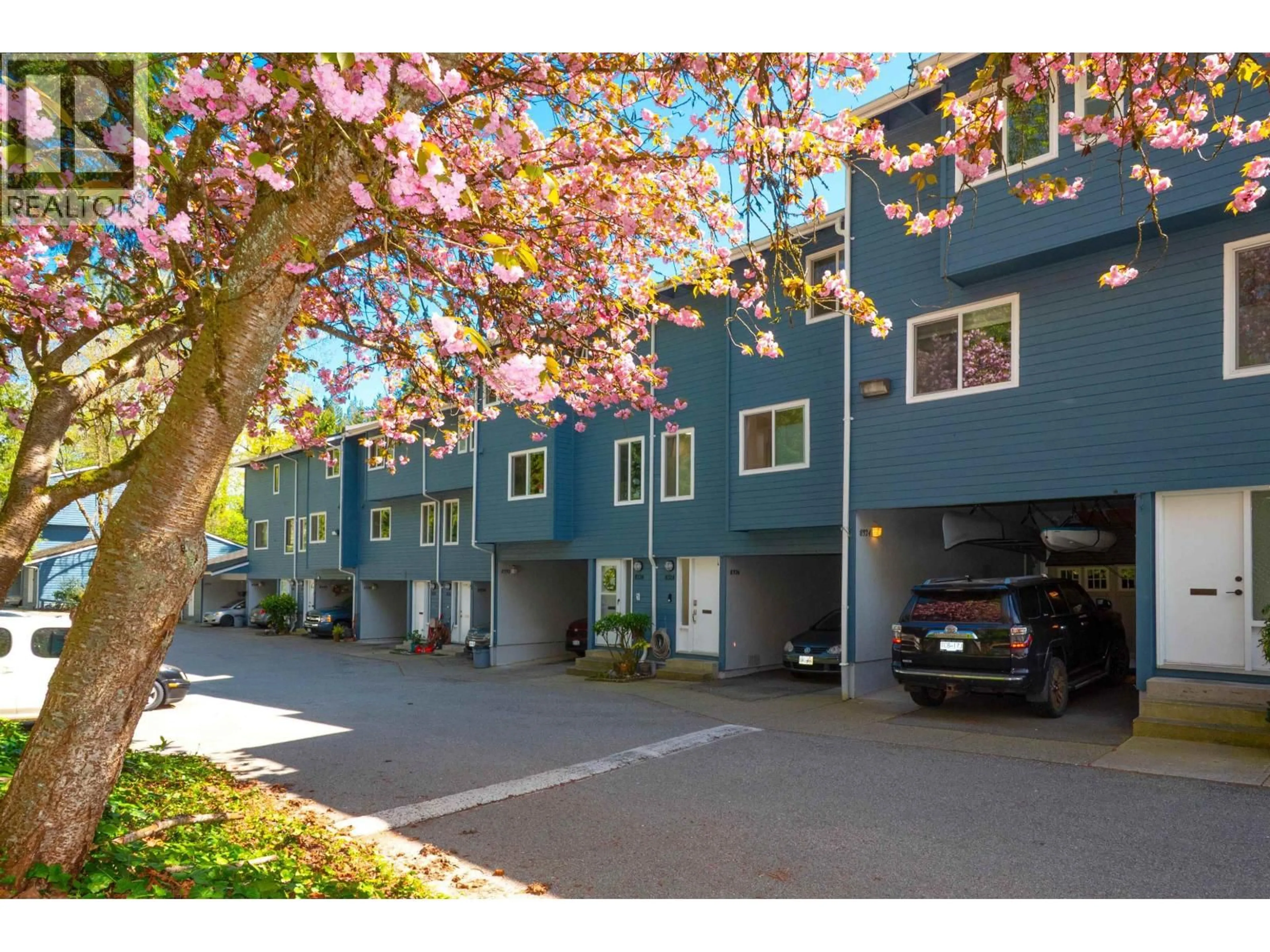 Indoor garage for 8328 ASPENWOOD PLACE, Burnaby British Columbia V5A3V3