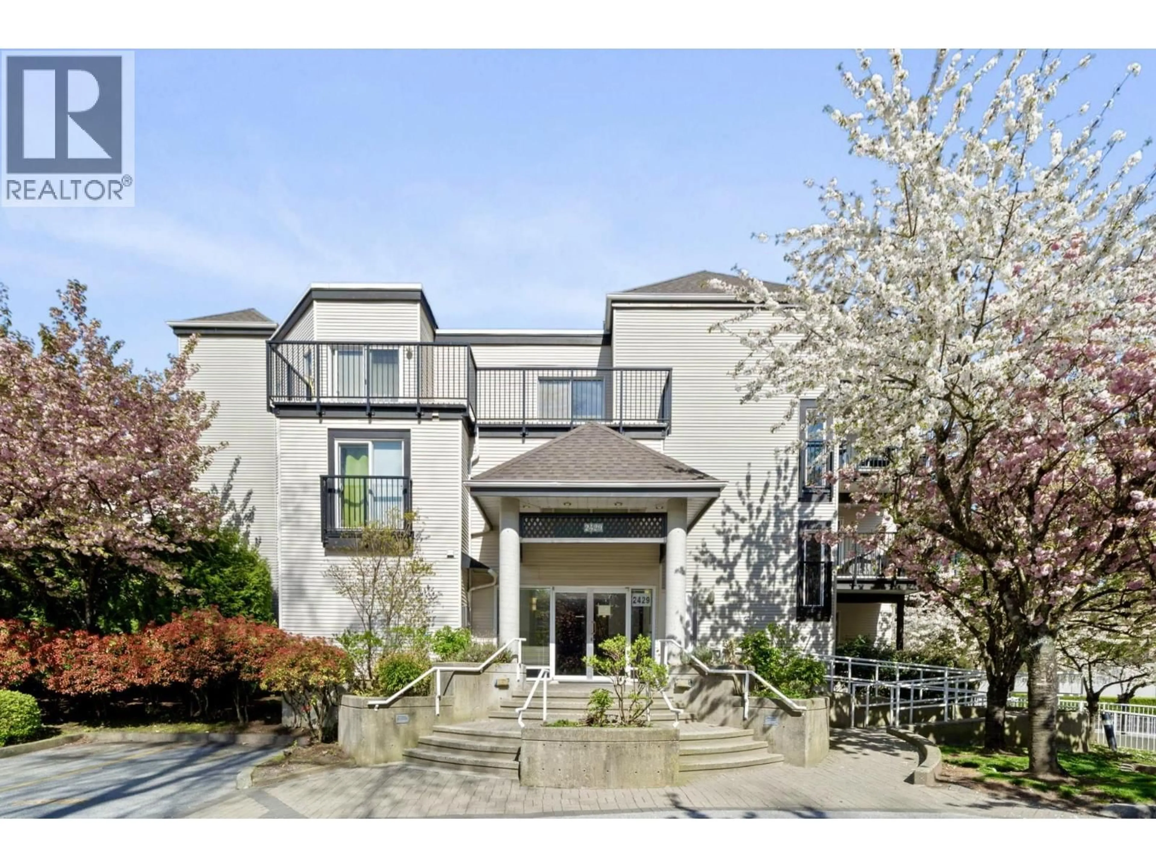 Unknown for 303 - 2429 HAWTHORNE AVENUE, Port Coquitlam British Columbia V3C6G6