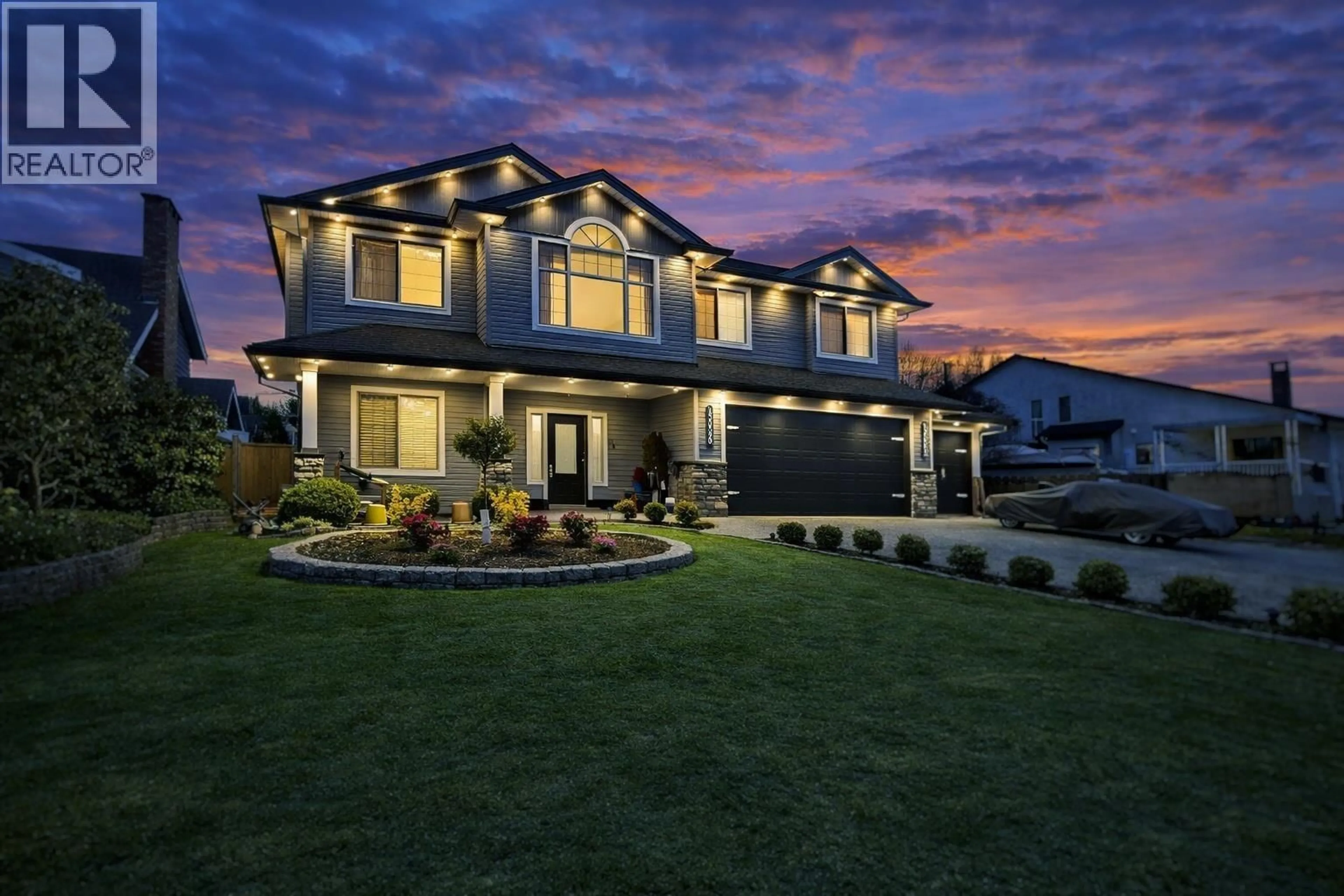 Home with vinyl exterior material, street for 12000 189B STREET, Pitt Meadows British Columbia V3Y1X1