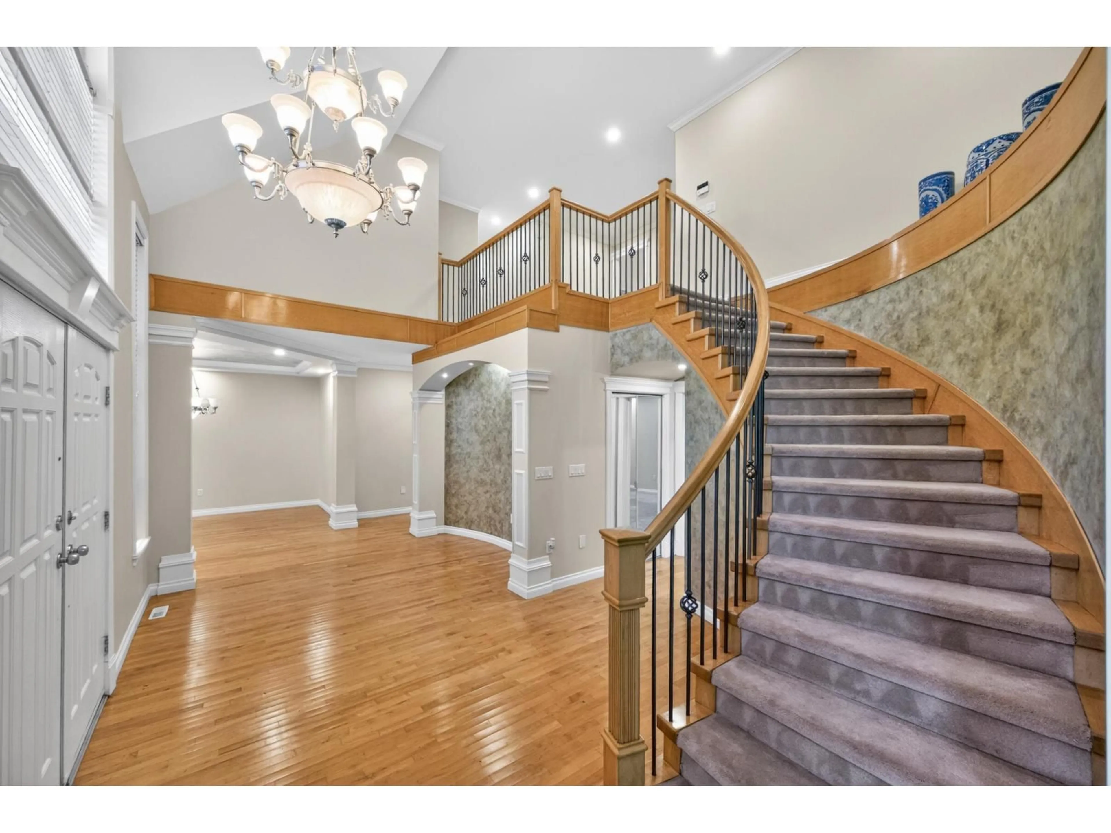 Unknown for 2142 139A STREET, Surrey British Columbia V4A9V4
